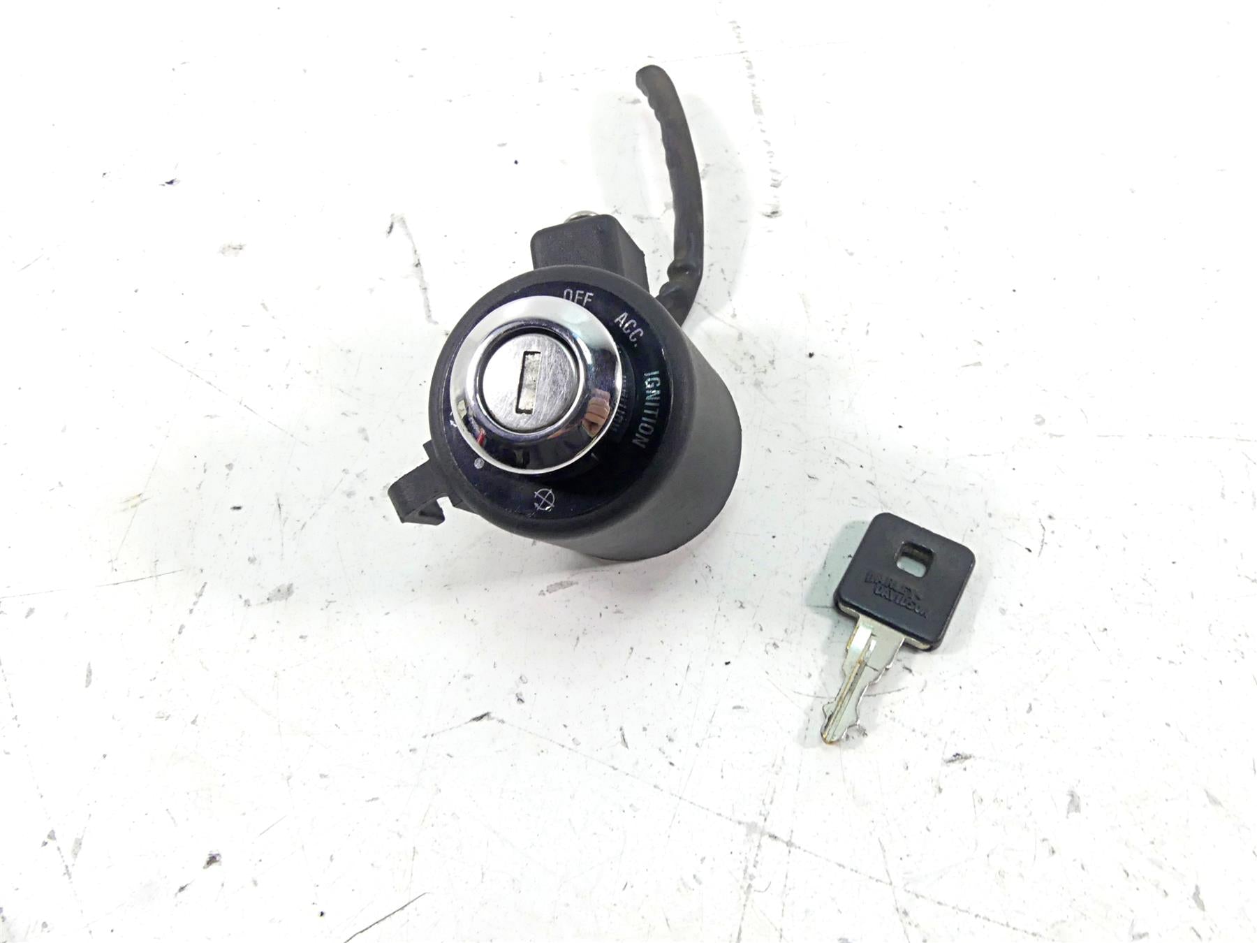1997 Harley Sportster XL1200 C Ignition Switch & Lock + Key Set 71441-94 {{ shop.shopifyCountryName }} - Mototech271