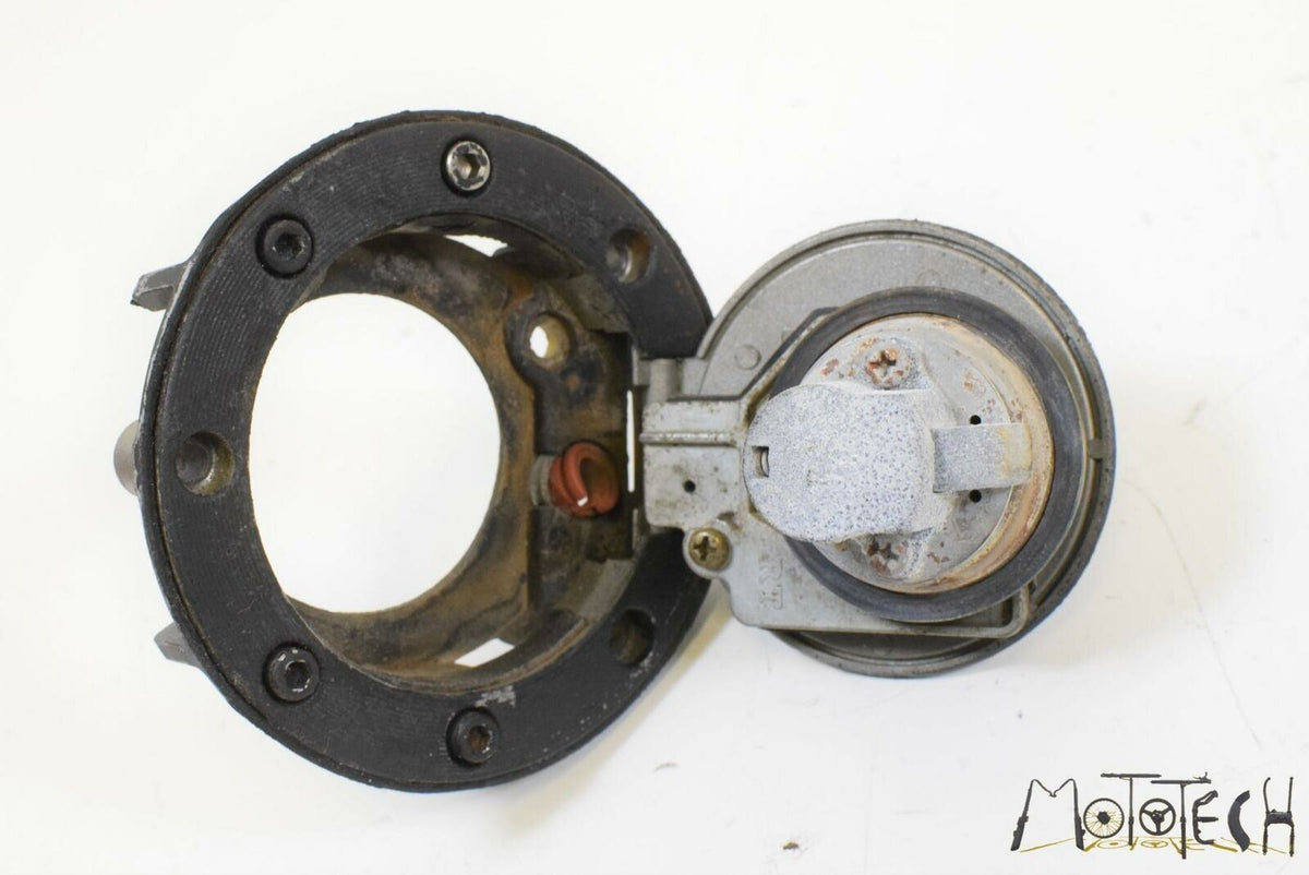 2012 Yamaha YZFR6 YZF R6 Ignition Switch Gas Cap Seat Lock Key SET 2C0-82501-10 {{ shop.shopifyCountryName }} - Mototech271
