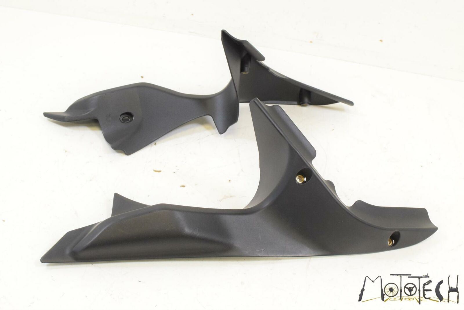 2007 Ducati 1098 S Air Intake Ram Duct Cover SET L&R 46012531A {{ shop.shopifyCountryName }} - Mototech271