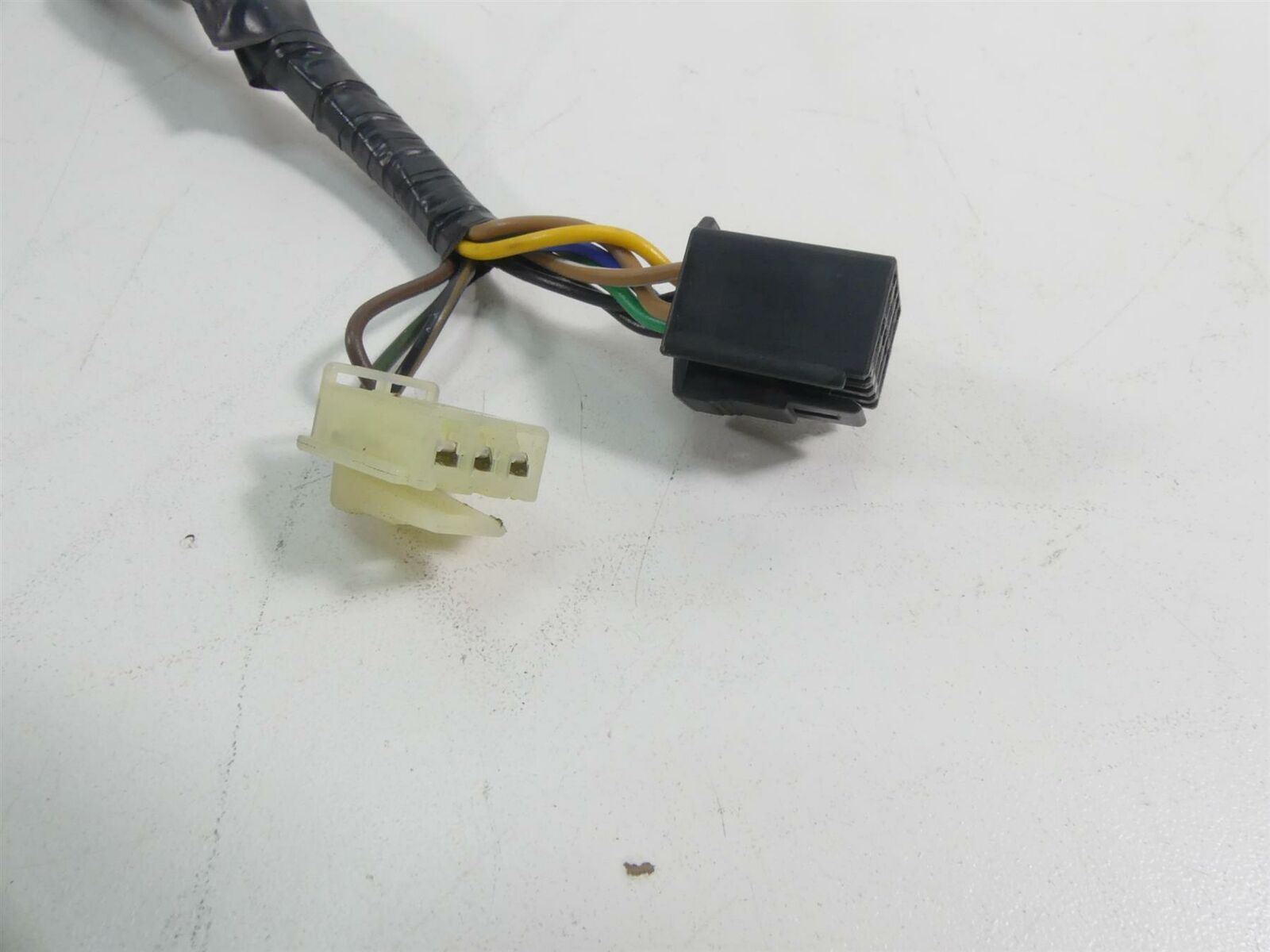 2020 Yamaha VMX17 1700 Left Hand Control Switch Blinker Signal 2S3-83972-00-00 {{ shop.shopifyCountryName }} - Mototech271