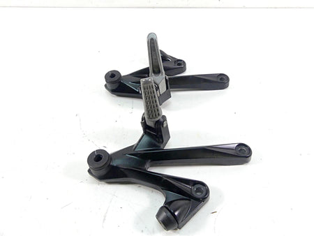 2010 Kawasaki ZX1400 ZX14 R Ninja Rear Passenger Foot Peg Set 35063-0353 {{ shop.shopifyCountryName }} - Mototech271