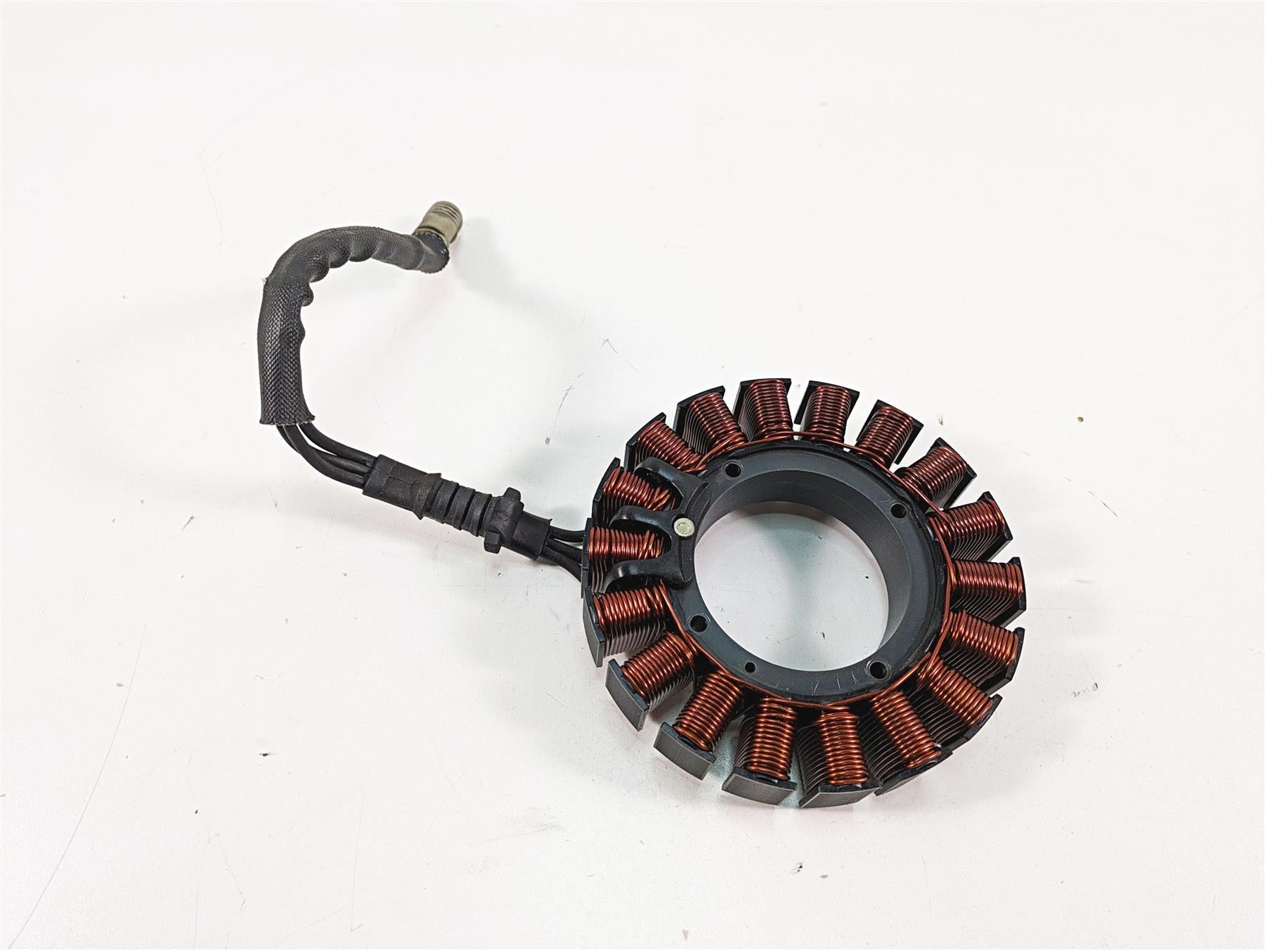 2011 Harley Touring FLTRU Road Glide Stator Alternator Generator 29987-06D {{ shop.shopifyCountryName }} - Mototech271