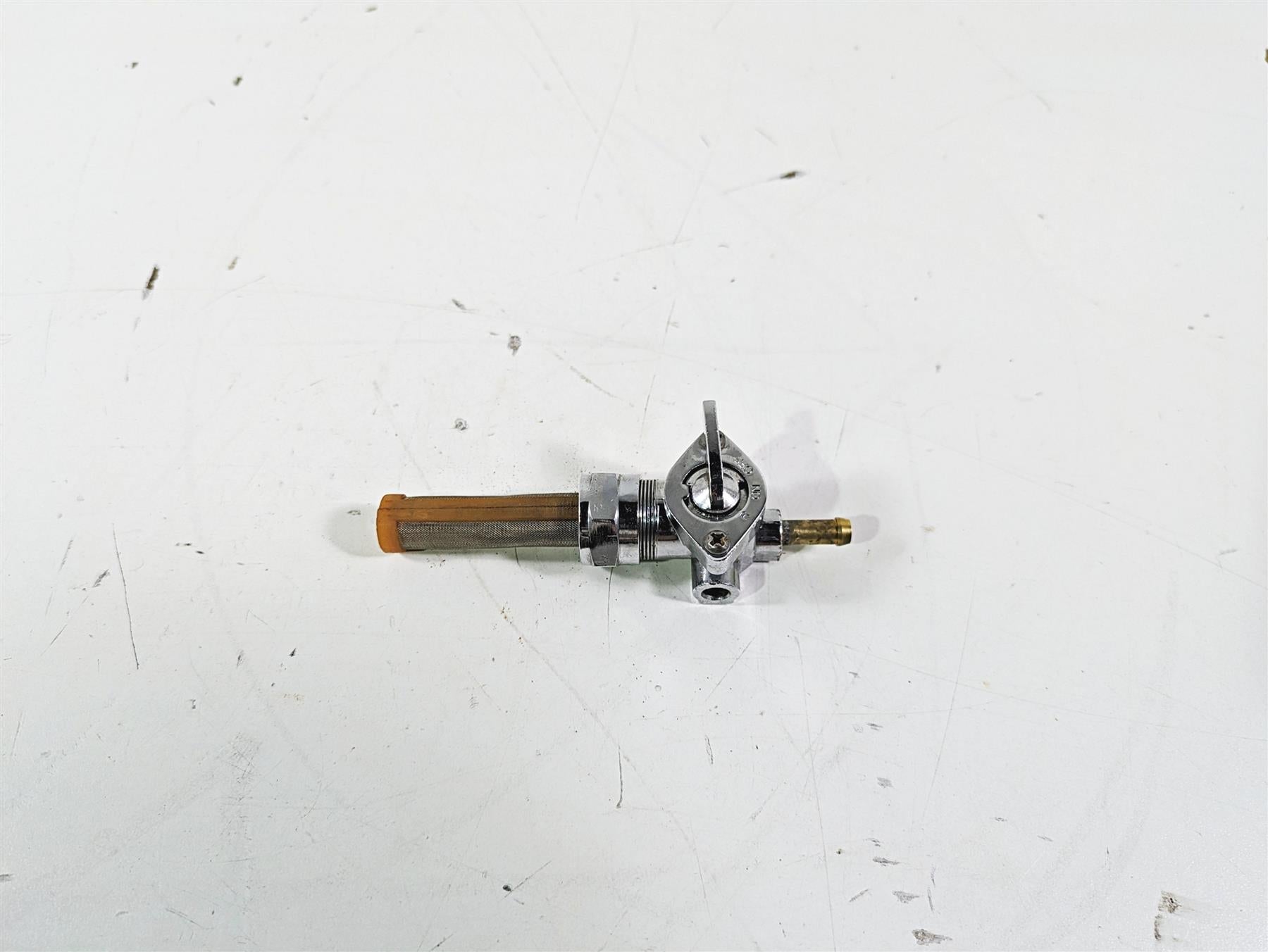 2003 Harley Dyna FXDL Low Rider 100TH Fuel Gas Petrol Valve Petcock 61338-02 {{ shop.shopifyCountryName }} - Mototech271