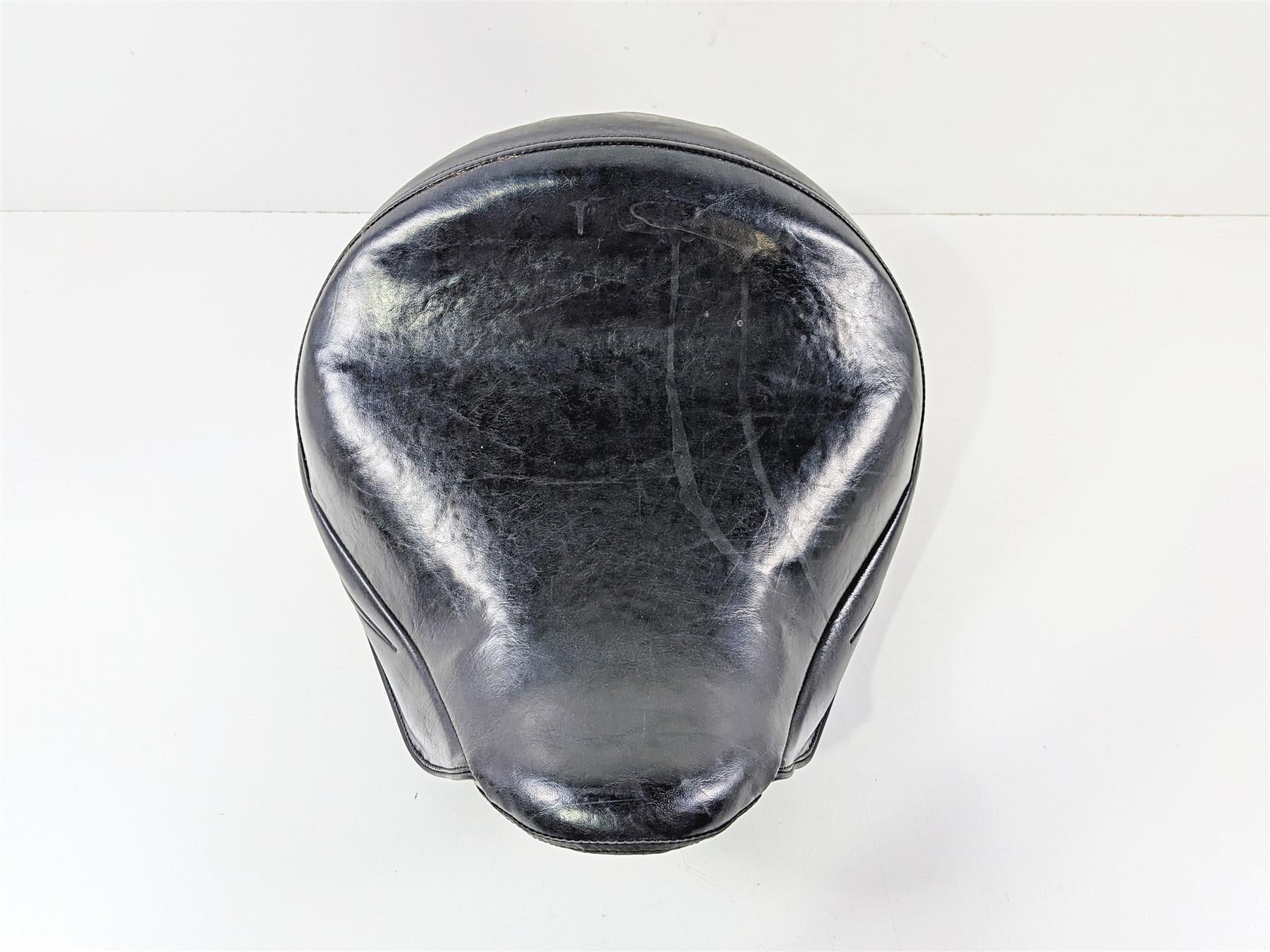2006 Yamaha XVZ1300 Royal Star Front Seat Saddle 1D6-24710-00-00 {{ shop.shopifyCountryName }} - Mototech271