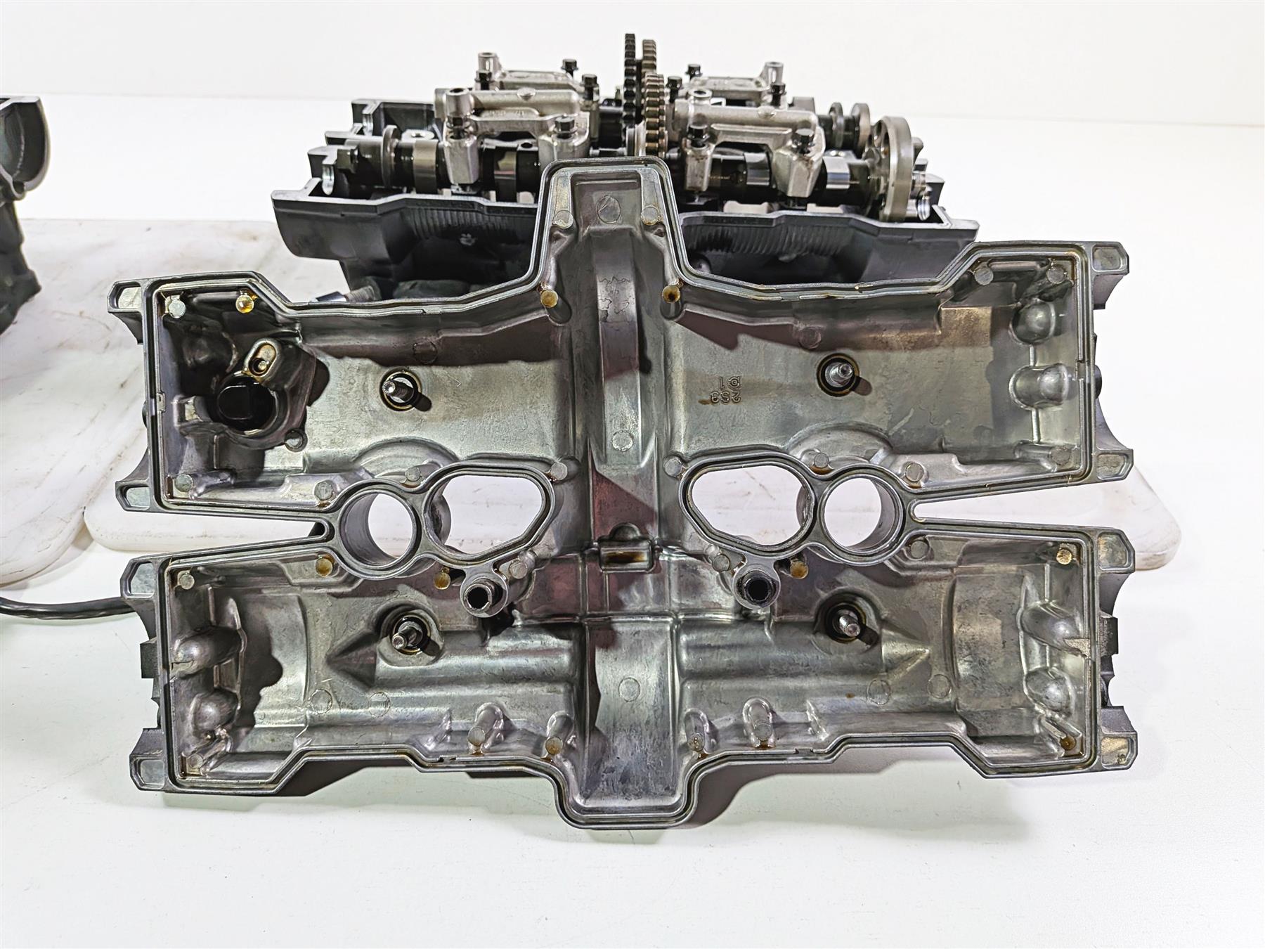 2009 Yamaha VMX17 V-Max 1700 Engine Cylinder Head Set - Read 2S3-11103-09-Mototech271