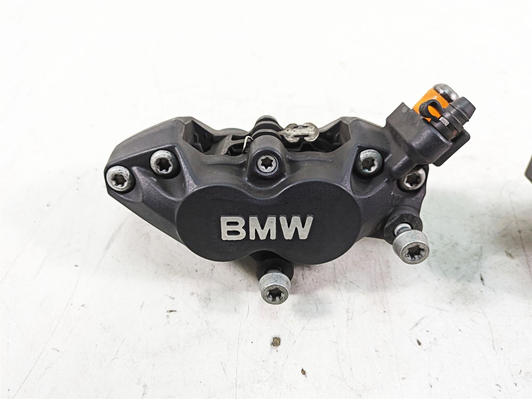 2007 BMW R1200RT K26 Brembo Front Brake Caliper Set 34117711439 34117711438 {{ shop.shopifyCountryName }} - Mototech271