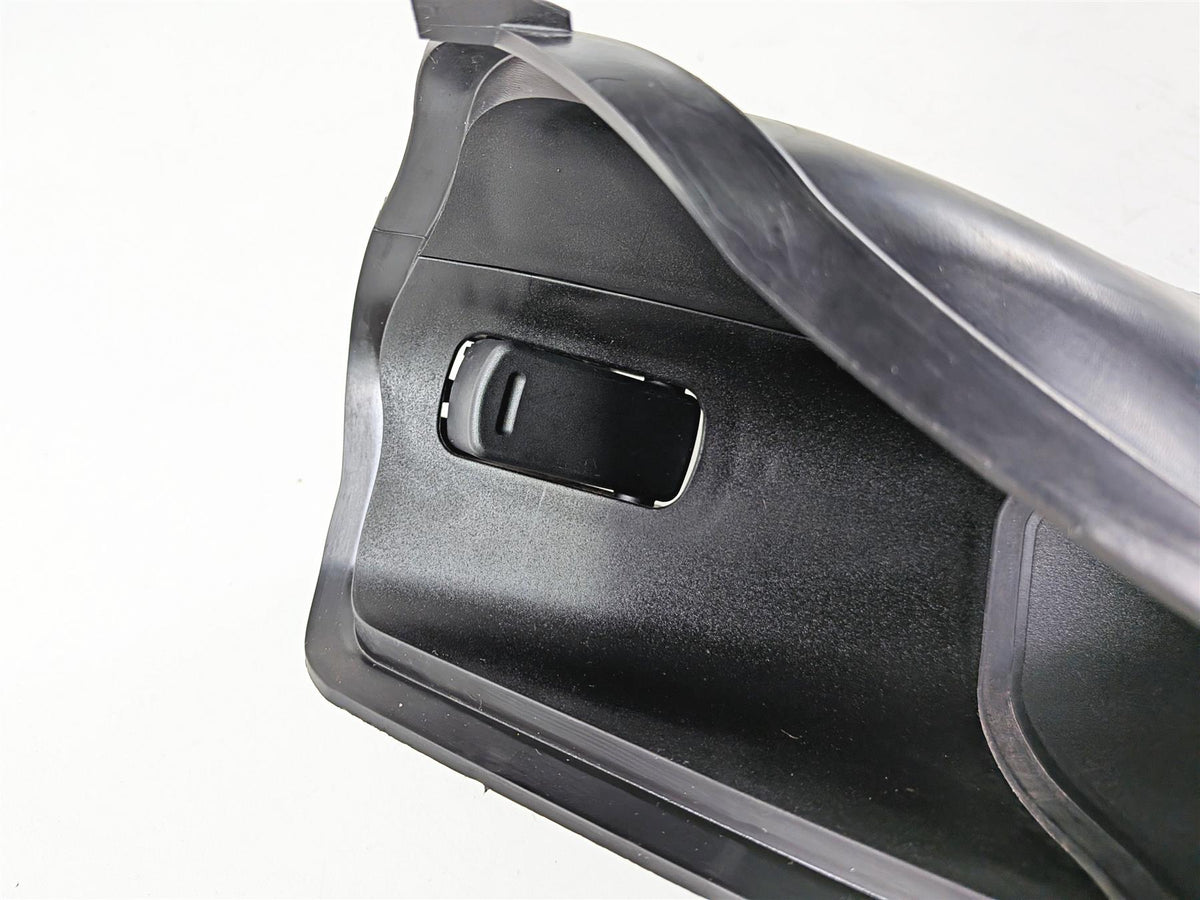 2015 Harley Touring FLTRUSE CVO Road Glide Left Air Duct Vent Ram Scoop 29200072-Mototech271