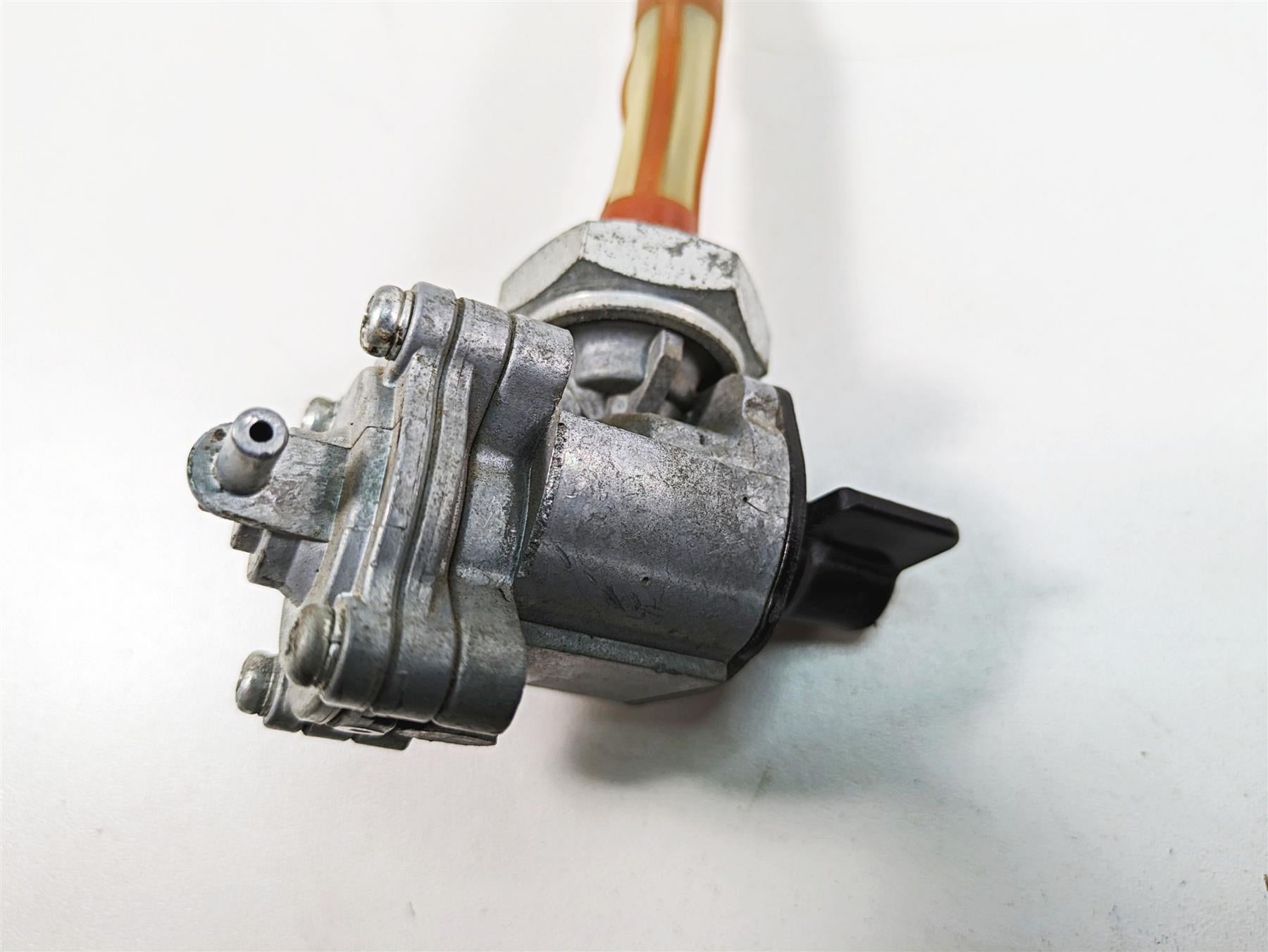 2006 Honda V-Twin VTX1300 R Keihin Fuel Gas Valve Petcock 16950-MEM-672 {{ shop.shopifyCountryName }} - Mototech271