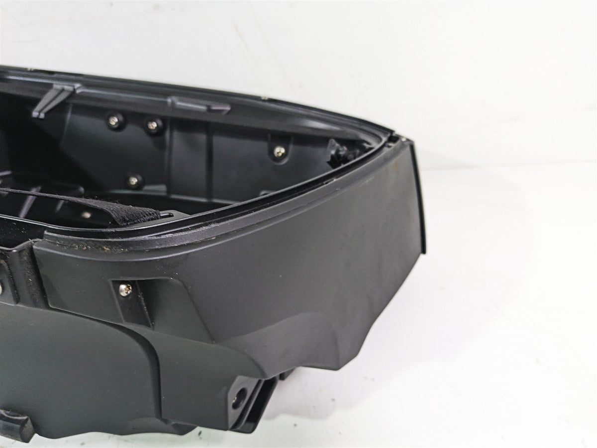 2022 BMW R1250 RT K052 Right Saddlebag Saddle Bag Case 46547728664 {{ shop.shopifyCountryName }} - Mototech271