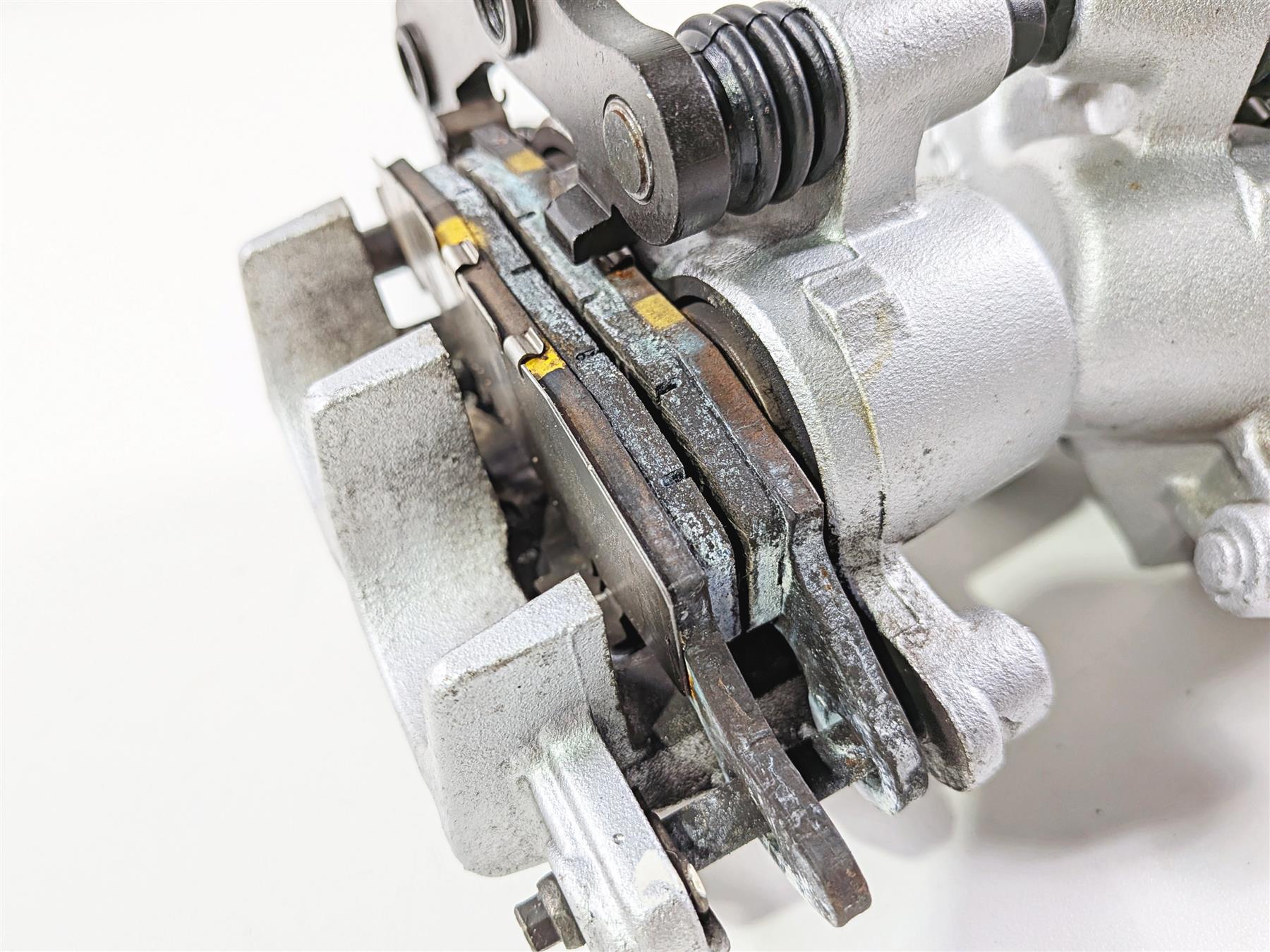 2006 Suzuki C90 VL1500T Boulevard Tokico Front Brake Caliper Set 59100-33DD0-999 {{ shop.shopifyCountryName }} - Mototech271