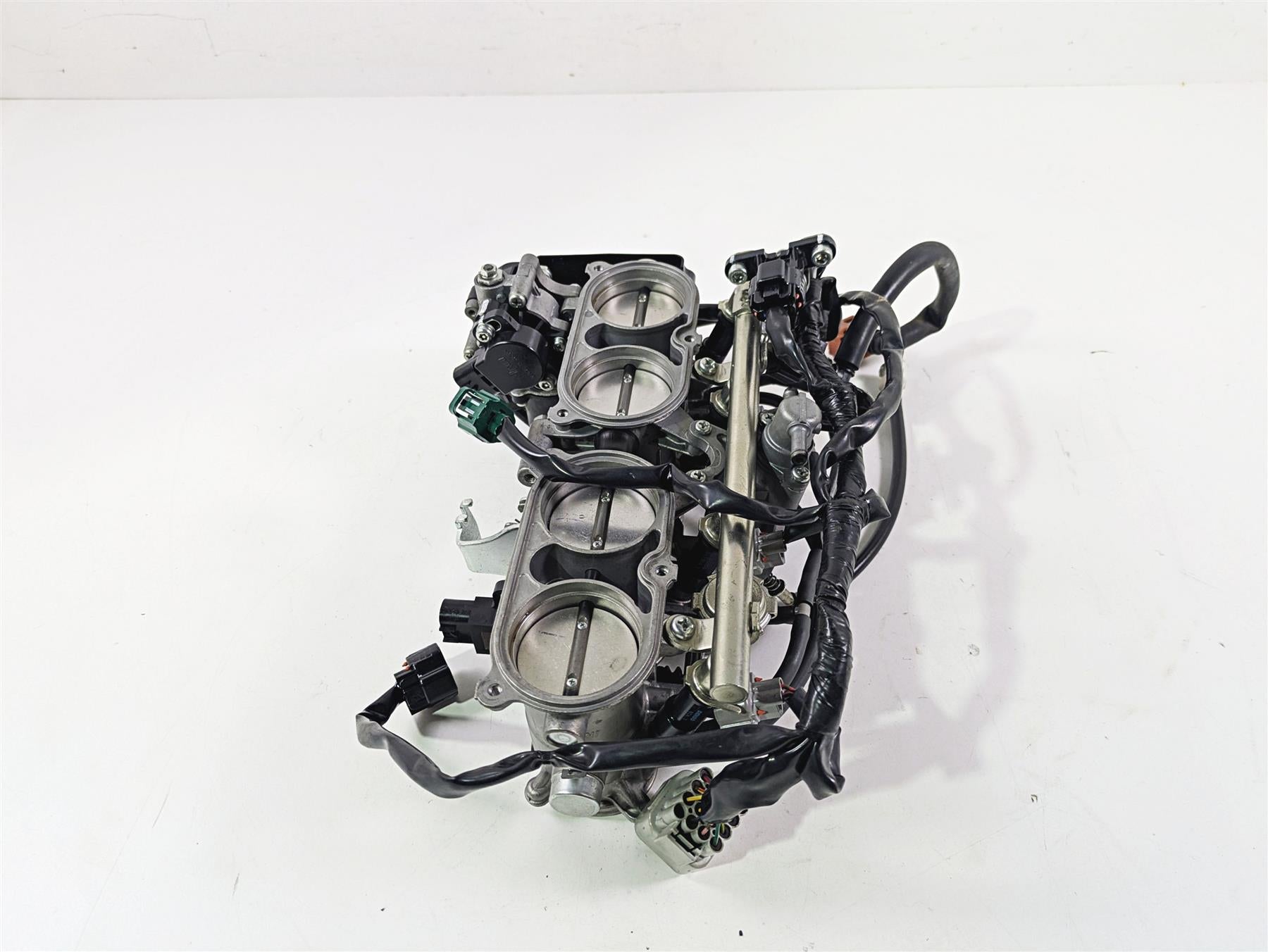 2009 Yamaha FZ1 FZS10 Fazer Throttle Body Bodies & Wiring 2D1-13750-10-00 {{ shop.shopifyCountryName }} - Mototech271