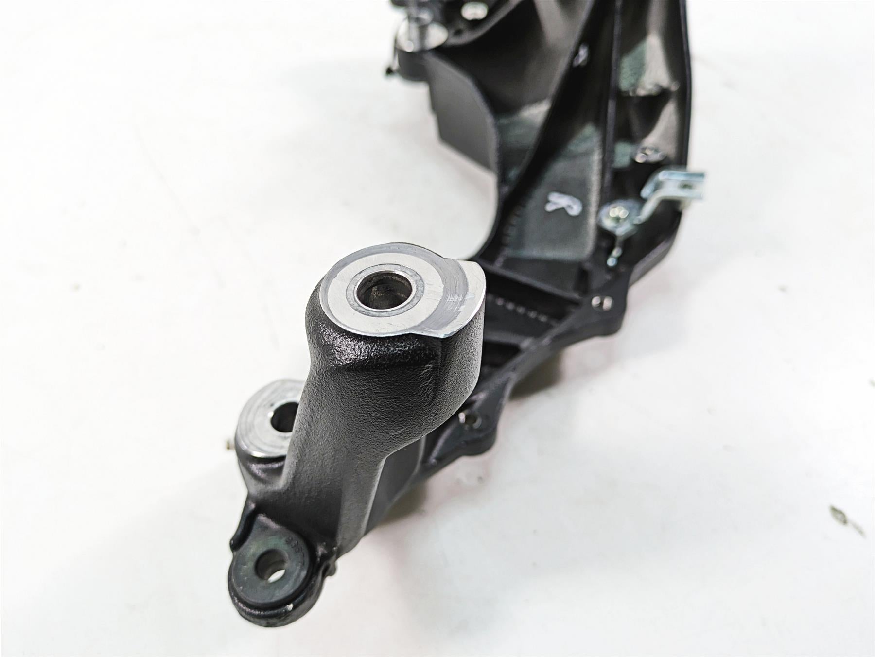 2017 Mv Agusta Dragster 800 Right Frame Footpeg Mount Plate Bracket 8BA0B5642 {{ shop.shopifyCountryName }} - Mototech271