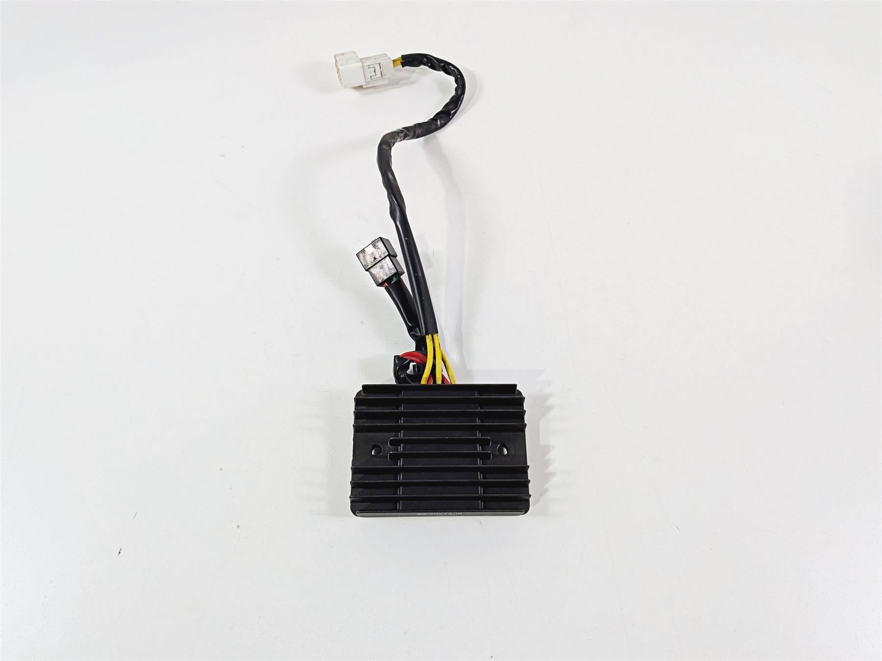 2016 Aprilia RSV 1100 Tuono V4 Factory Rectifier Voltage Regulator B043488 SH579JB {{ shop.shopifyCountryName }} - Mototech271