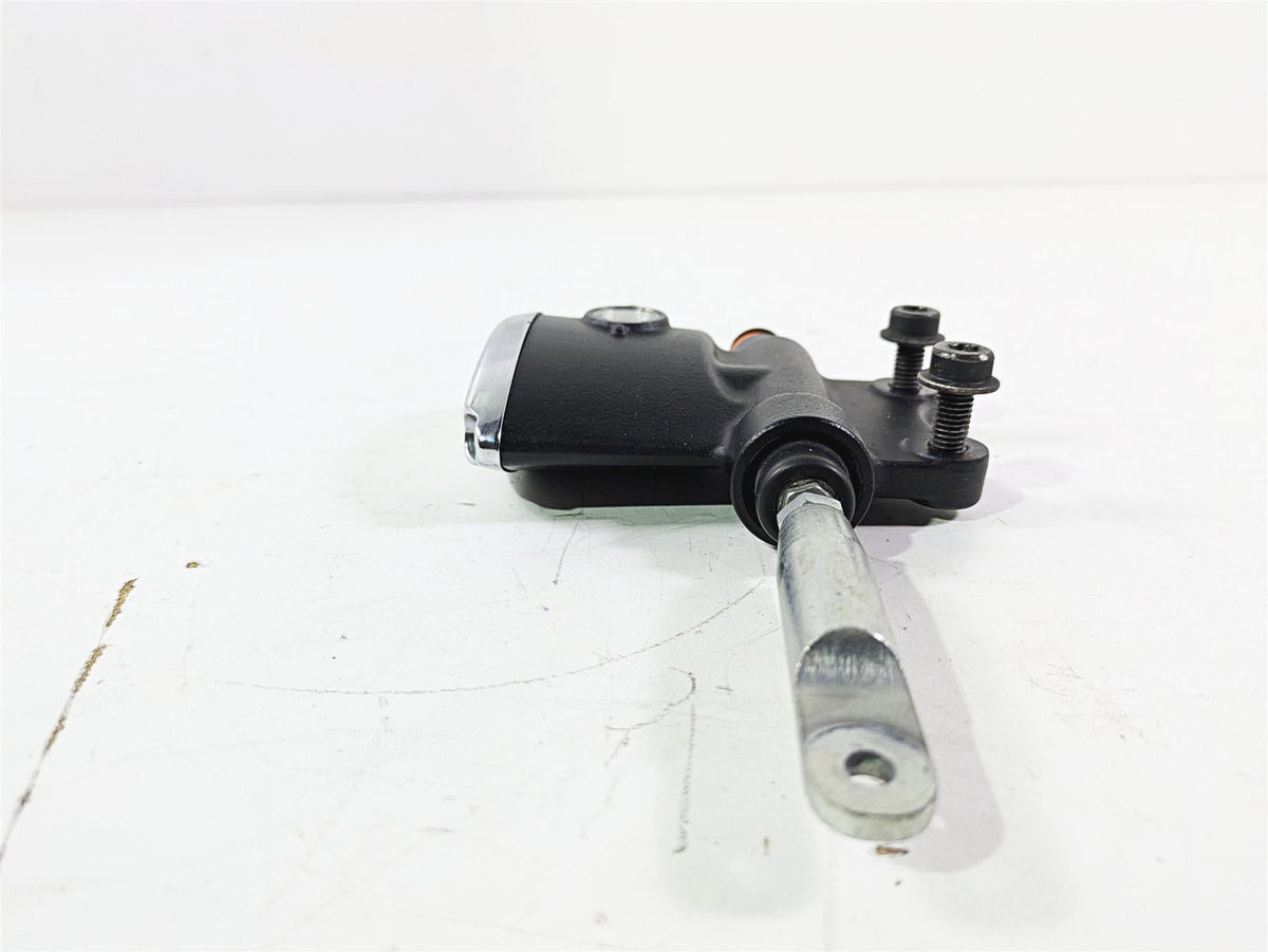 2019 Indian Chieftain Limited Rear Brake Master Cylinder 1912864 {{ shop.shopifyCountryName }} - Mototech271