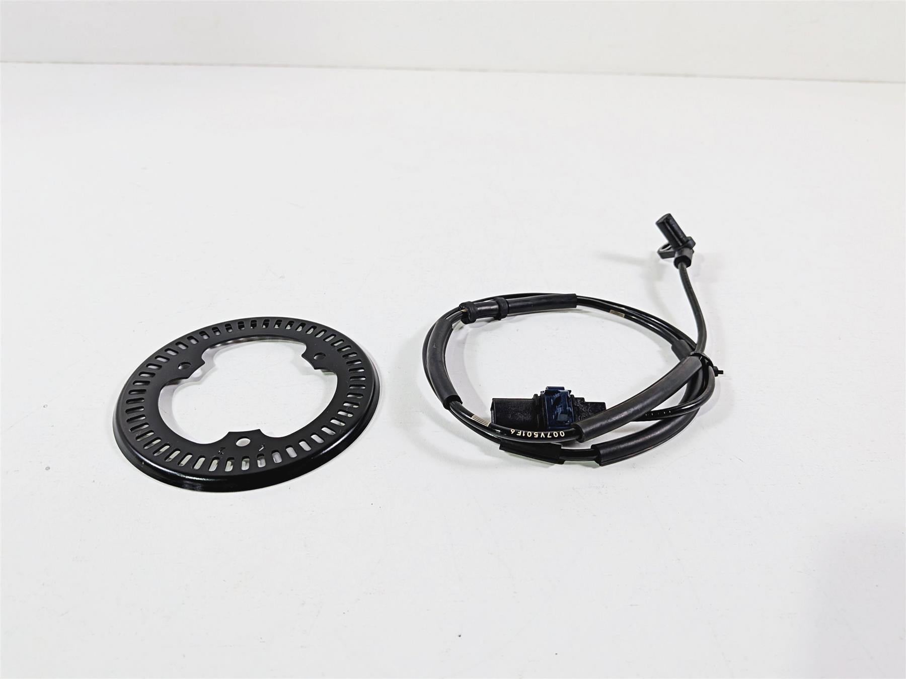 2024 Kawasaki EX500 Ninja 40th An. Front Abs Brake Wheel Speed Sensor 21176-1141 {{ shop.shopifyCountryName }} - Mototech271