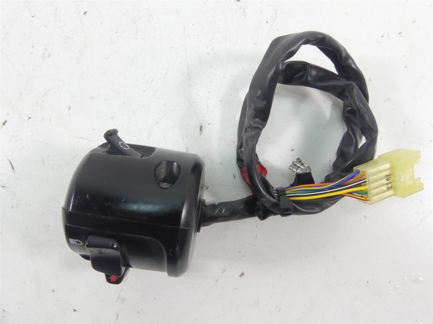 2018 Indian Scout Sixty Left Hand Light Control Switch 4014449 {{ shop.shopifyCountryName }} - Mototech271
