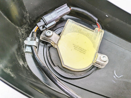 2018 Harley Touring FLHXSE CVO Street Glide Gas Tank Cover & Led Light 70900453 {{ shop.shopifyCountryName }} - Mototech271