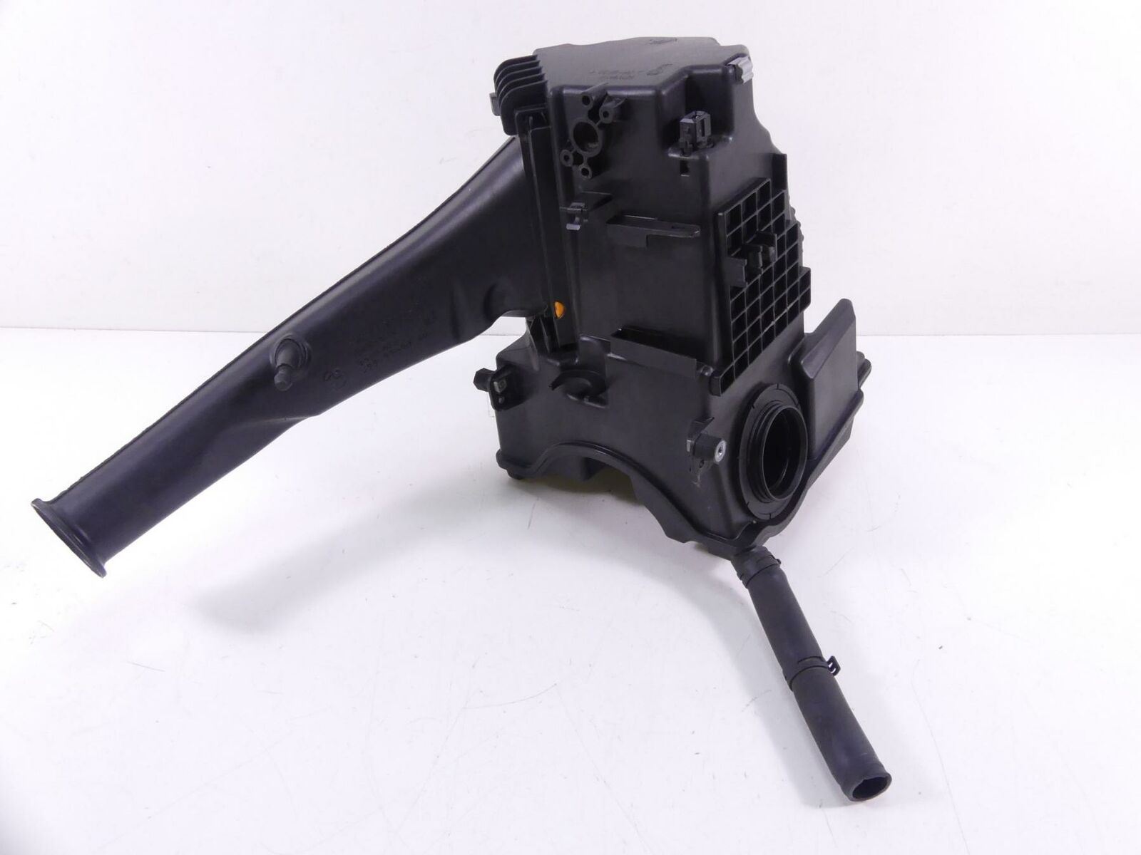 2011 BMW R1200GS R 1200 GS K25 Air Box Cleaner Breather & Ducts 13717720354 {{ shop.shopifyCountryName }} - Mototech271