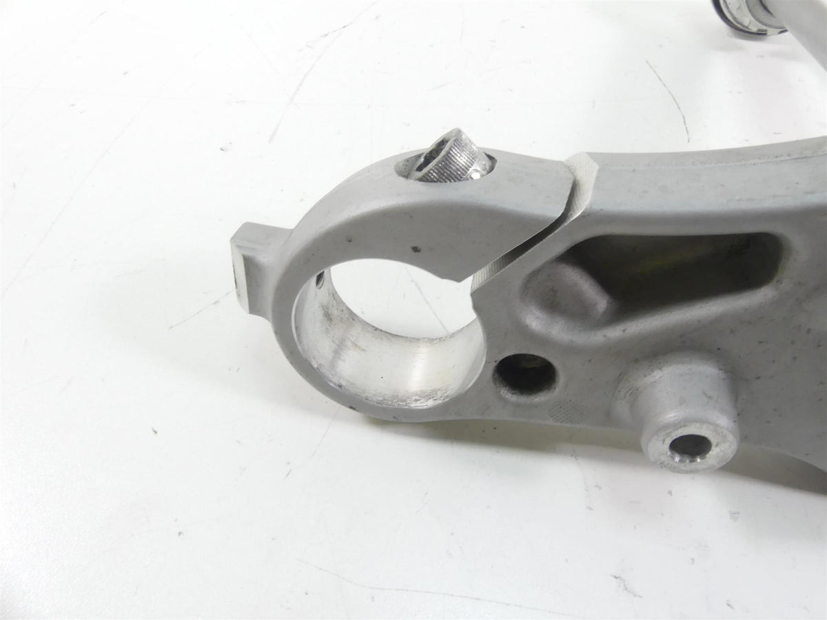 2015 Harley FLD Dyna Switchback Lower Triple Tree Steering Clamp 45900025 {{ shop.shopifyCountryName }} - Mototech271