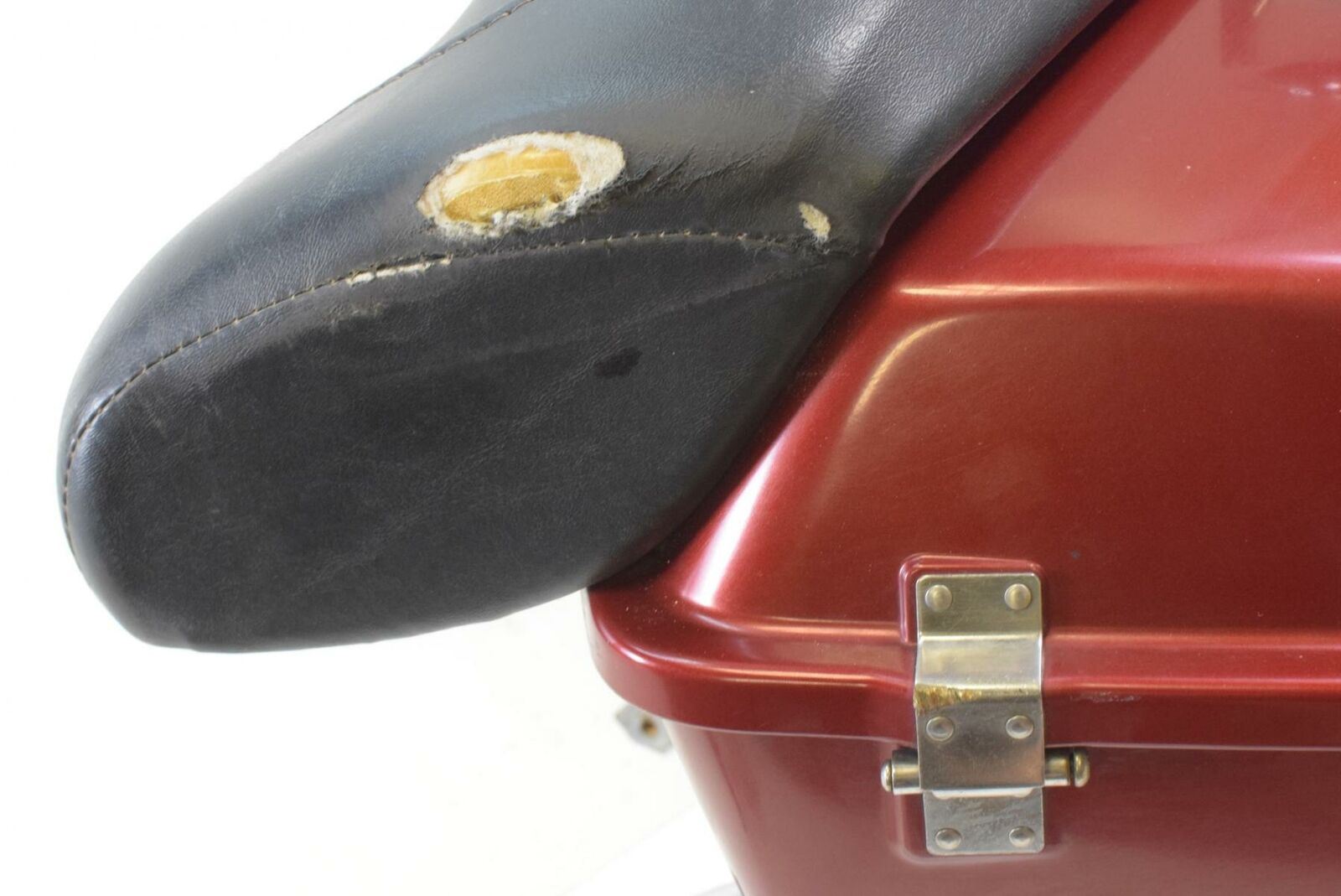 2006 Harley Touring FLHTCUI Electra Glide Rear Trunk Tour Pak 53128-06 {{ shop.shopifyCountryName }} - Mototech271
