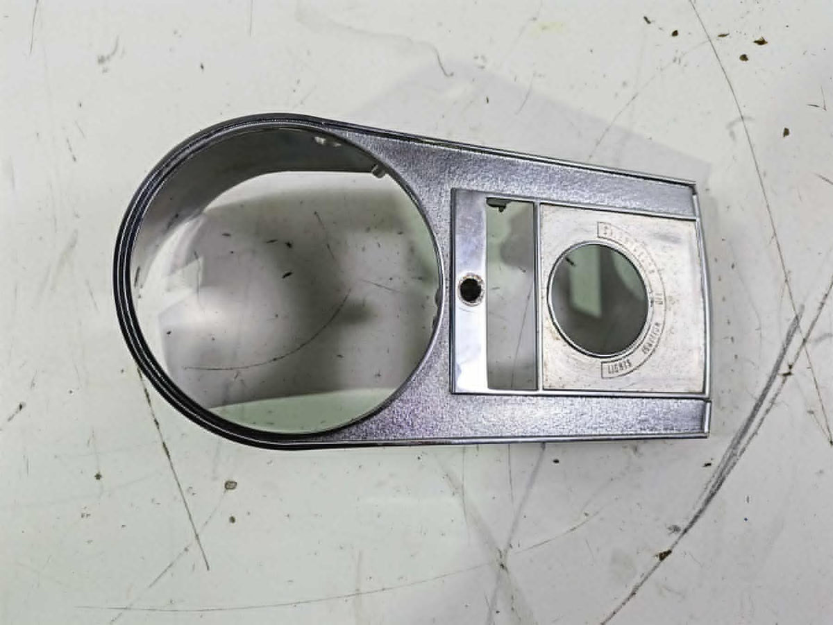 1992 Harley FLSTC Softail Heritage Fuel Gas Tank Dash Panel Cover 71241-77 {{ shop.shopifyCountryName }} - Mototech271