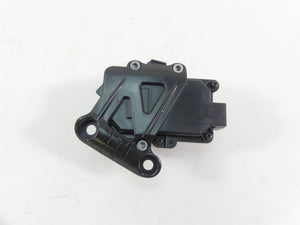 2019 Aprilia Tuono V4 RR Factory Exhaust Header Valve Motor Actuator 2D000263