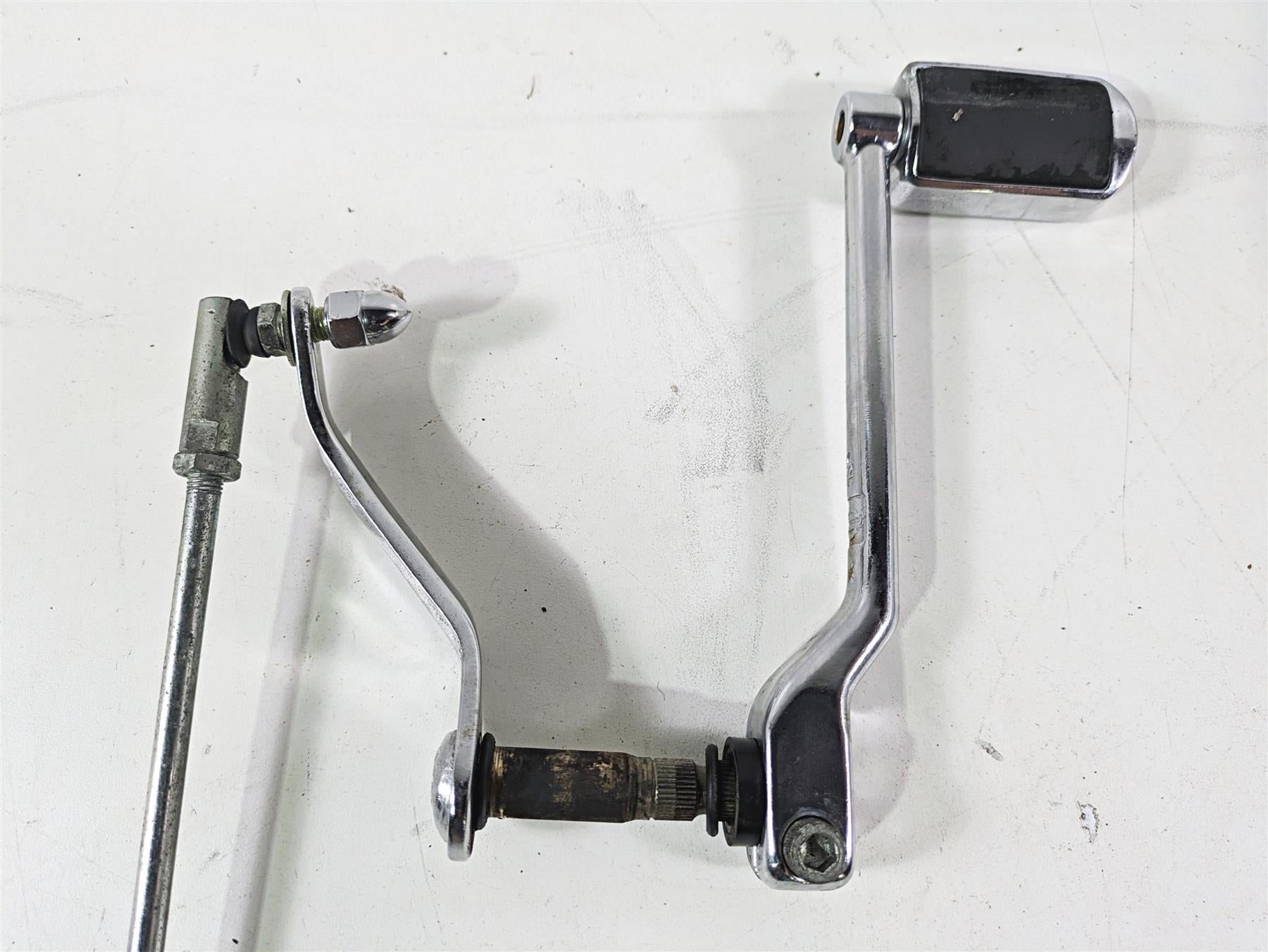 2003 Harley FLSTC Softail Heritage 100th Front Left Floorboard Shifter 33895-82 {{ shop.shopifyCountryName }} - Mototech271