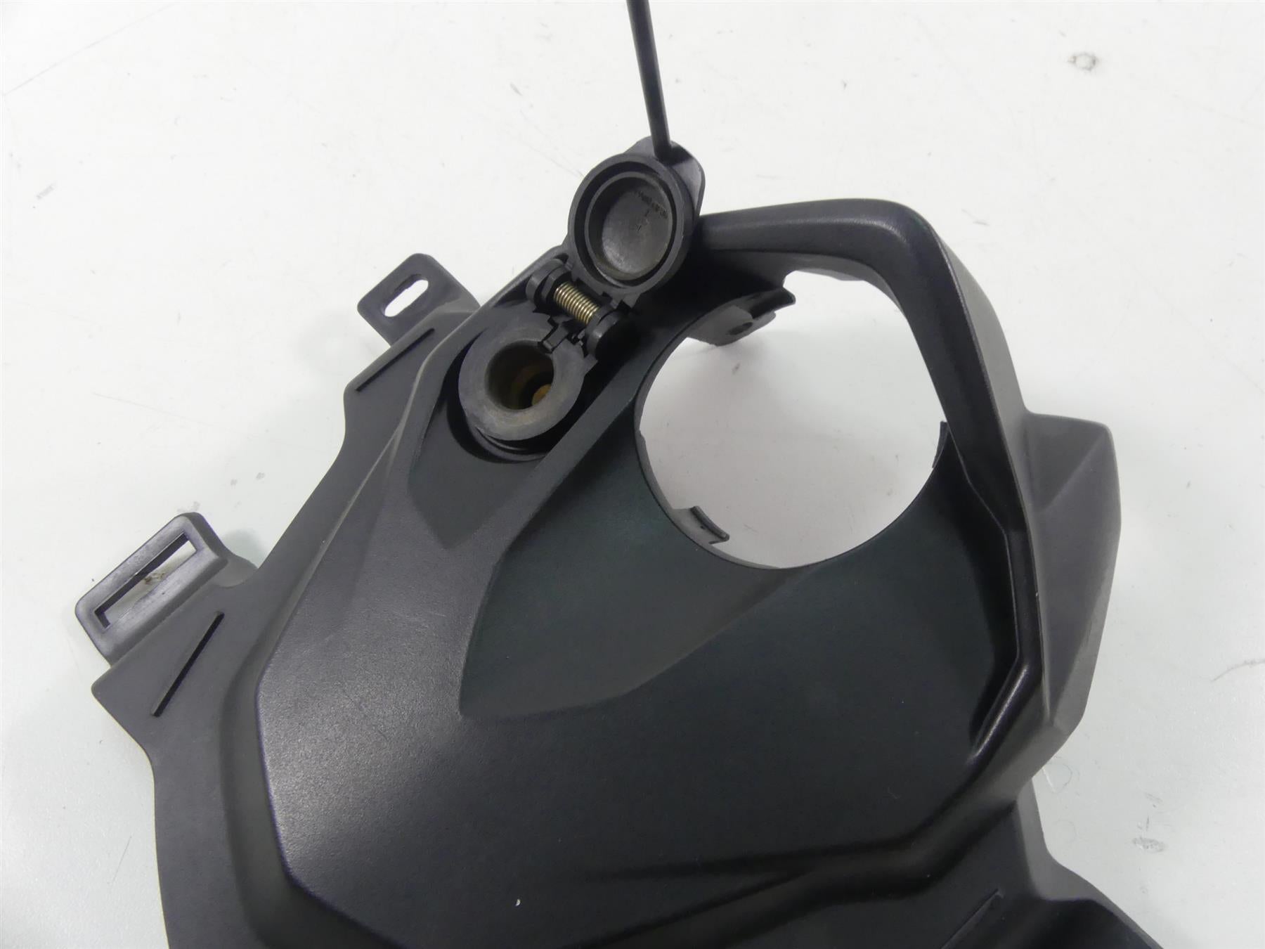 2017 BMW F800GS K72 Upper Center Tank Cover Fairing Set 46638554365 {{ shop.shopifyCountryName }} - Mototech271
