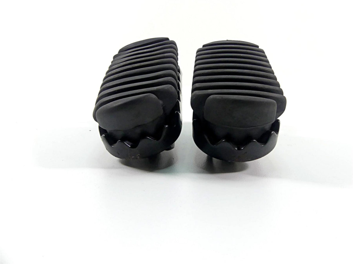 2013 BMW F800GS STD K72 Front Rider Driver Footpeg Set 46717701199 46717701200 {{ shop.shopifyCountryName }} - Mototech271