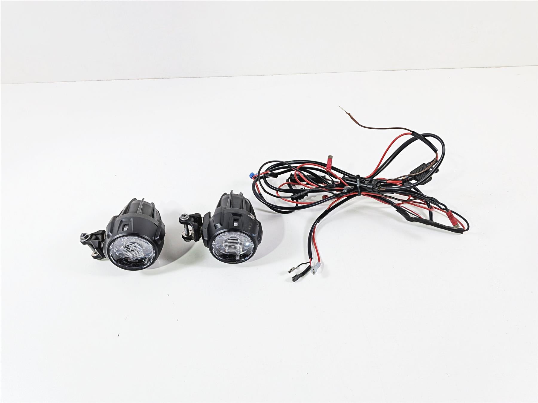 2023 BMW R1250RT RTP K52 Front Spot Fog Light Lamp Set READ 63179457322 {{ shop.shopifyCountryName }} - Mototech271