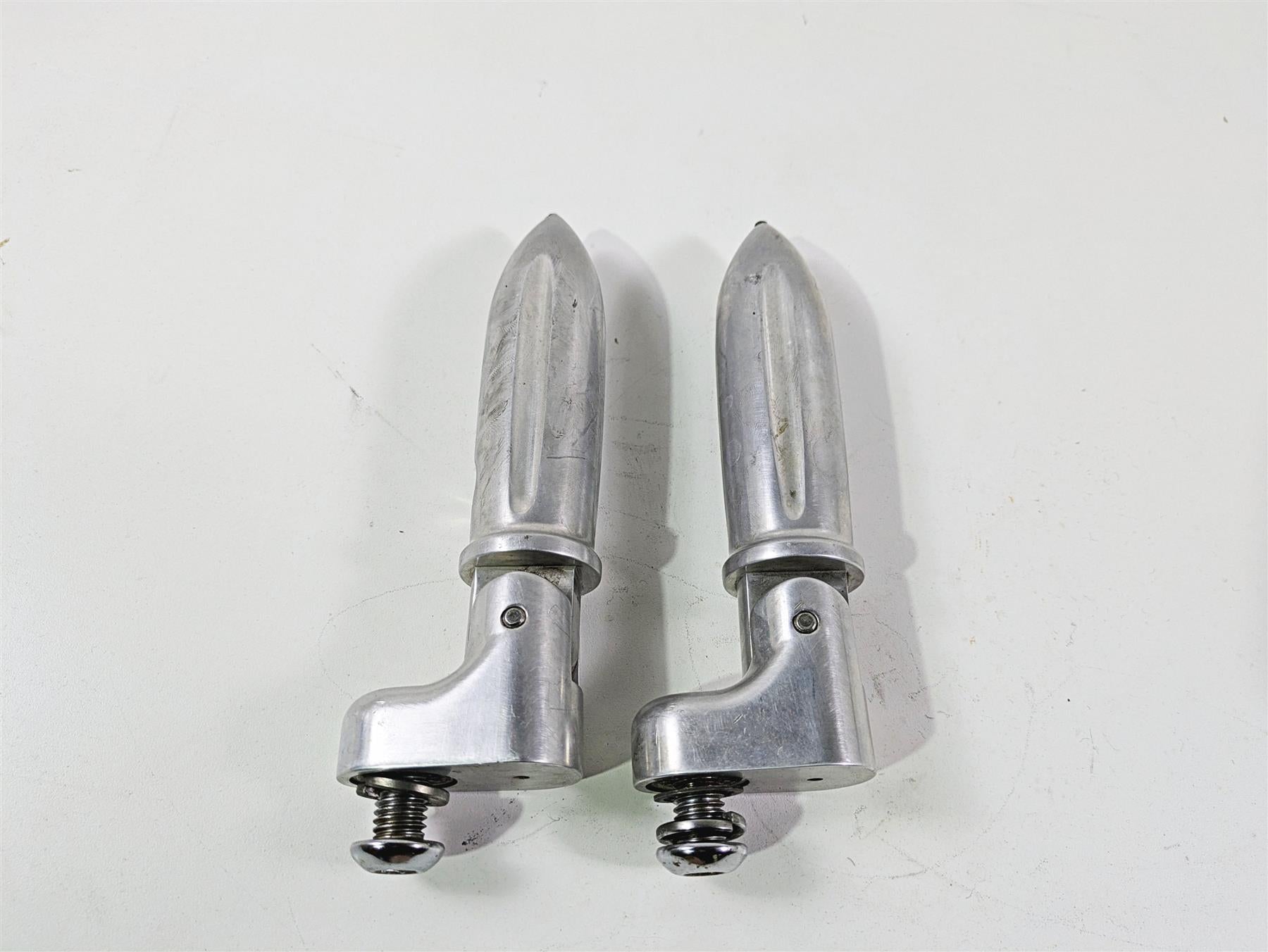 2004 Big Dog Chopper Rear Passenger Foot Peg Rest Set 163-000019-02 {{ shop.shopifyCountryName }} - Mototech271