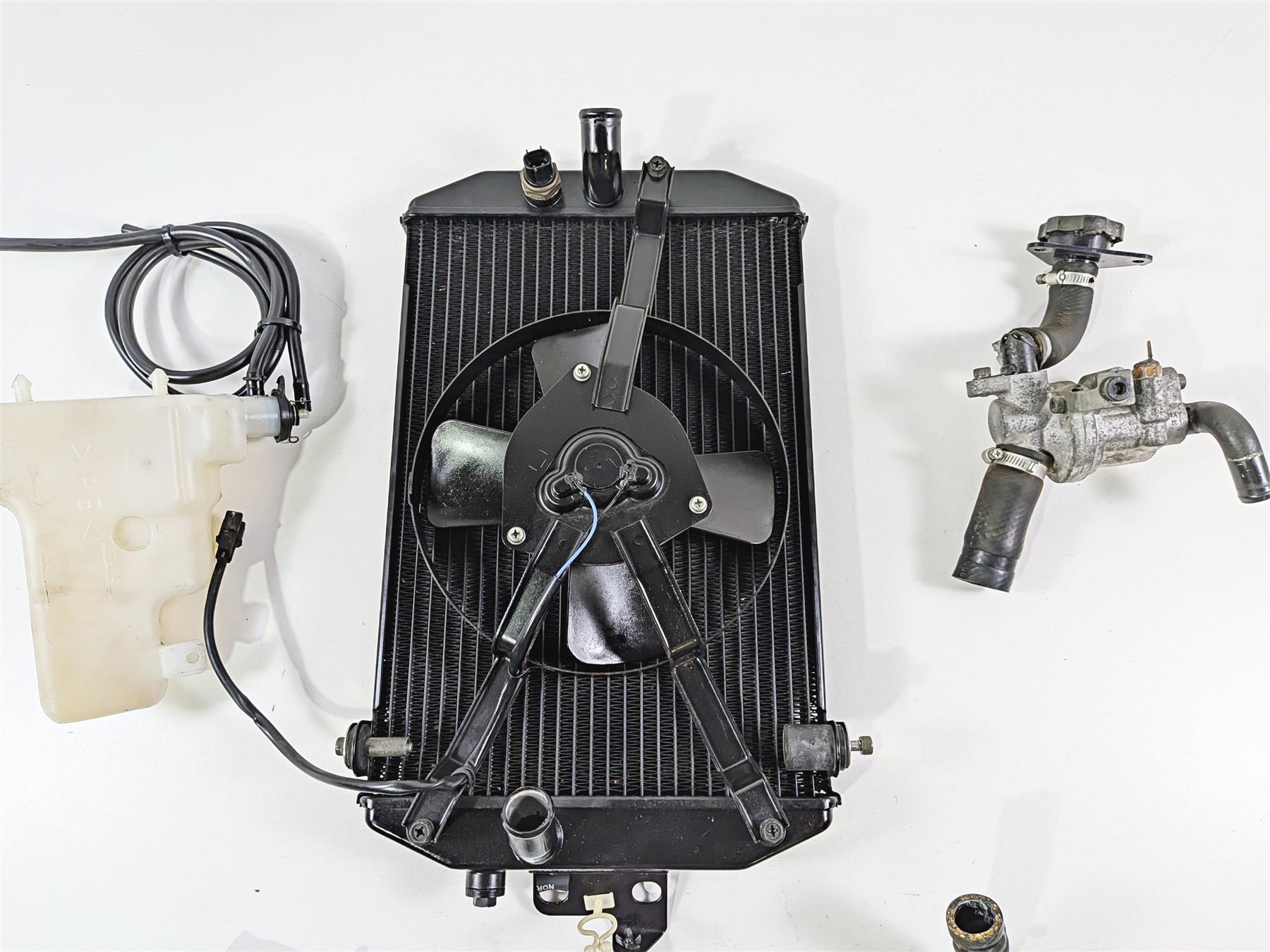 2006 Yamaha XVZ1300 Royal Star Radiator Fan Hoses Reservoir Set 4XY-12461-00-00 {{ shop.shopifyCountryName }} - Mototech271