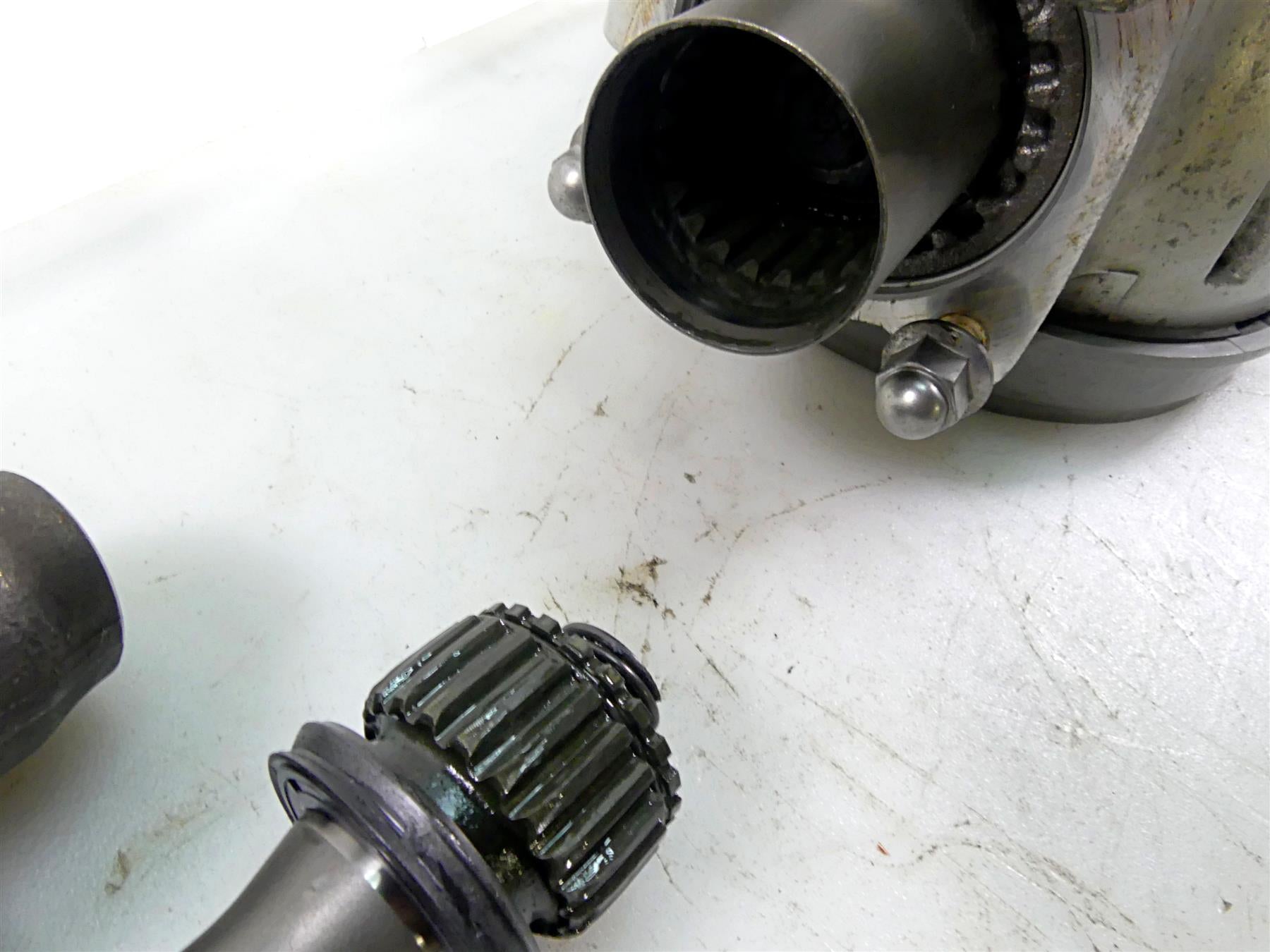 2007 Honda VTX1800 T2 Differential Drive Shaft Gear Box Set 41300-MCH-010 {{ shop.shopifyCountryName }} - Mototech271