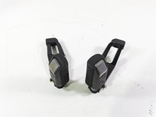 Load image into Gallery viewer, 2004 BMW R1150GS R21 Passenger Footpeg Foot Peg Set 46712314761 46712314762 | Mototech271
