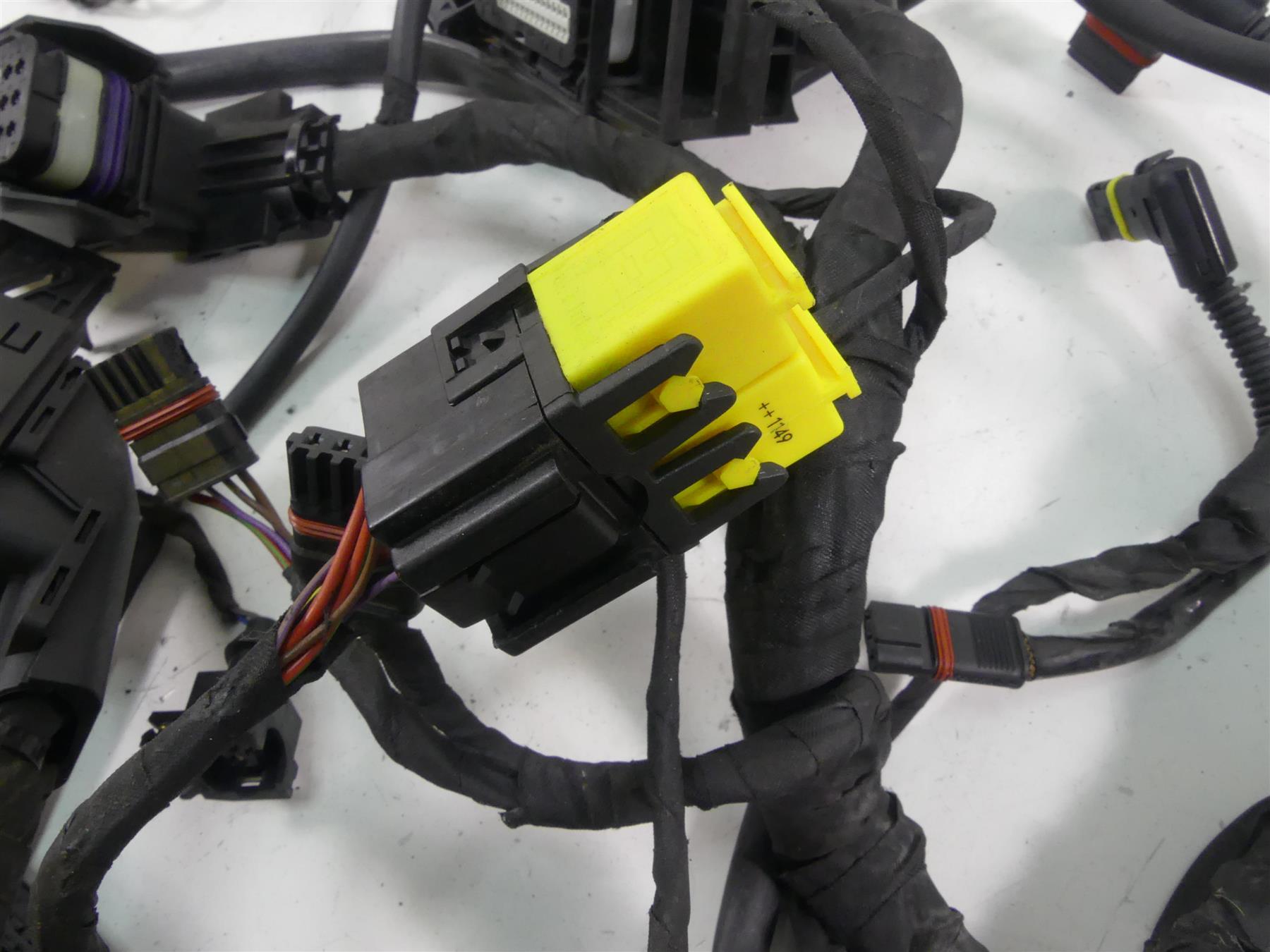 2012 BMW R1200 GS K255 Adventure Main Engine Wiring Harness Abs Esa 61117726669 {{ shop.shopifyCountryName }} - Mototech271