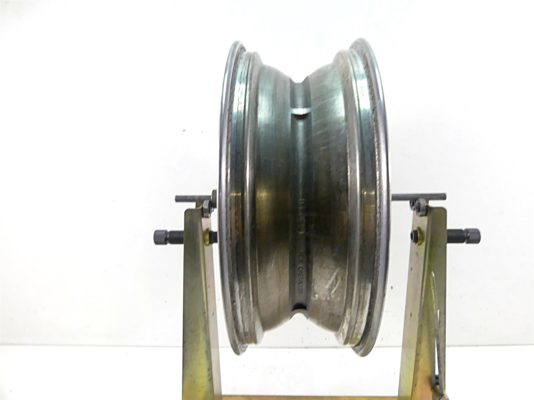 2011 Harley Softail FLSTF Fat Boy Rear Wheel Rim 17x6 Cast -Straight 40900181 {{ shop.shopifyCountryName }} - Mototech271