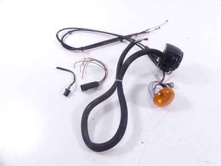 2007 Harley FXDWG Dyna Wide Glide Right Control Switch & Blinker 71684-06A {{ shop.shopifyCountryName }} - Mototech271