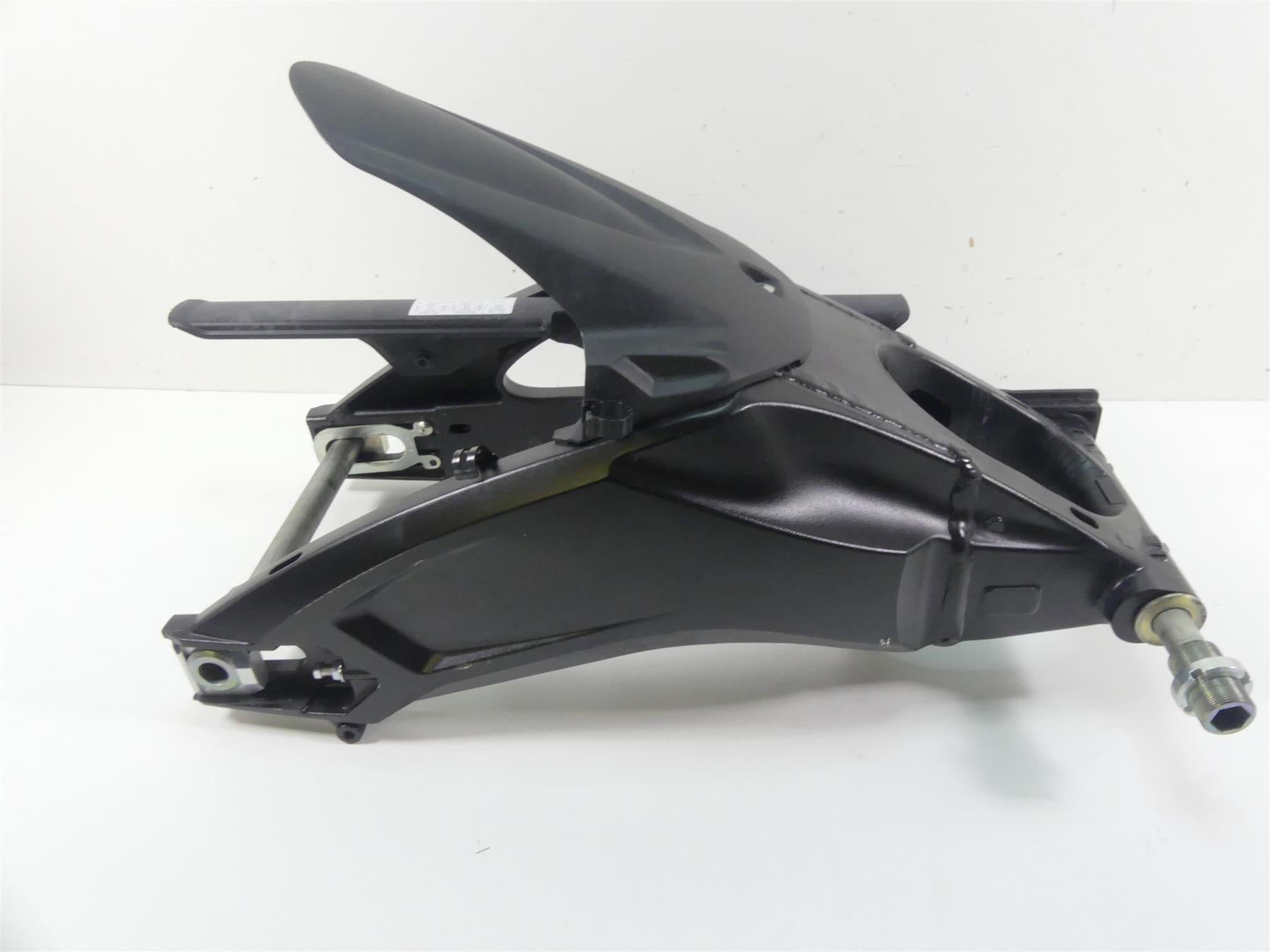 2022 Suzuki GSXR750 Straight Rear Swing Arm Swingarm + Axle 61000-14J01-YAP {{ shop.shopifyCountryName }} - Mototech271