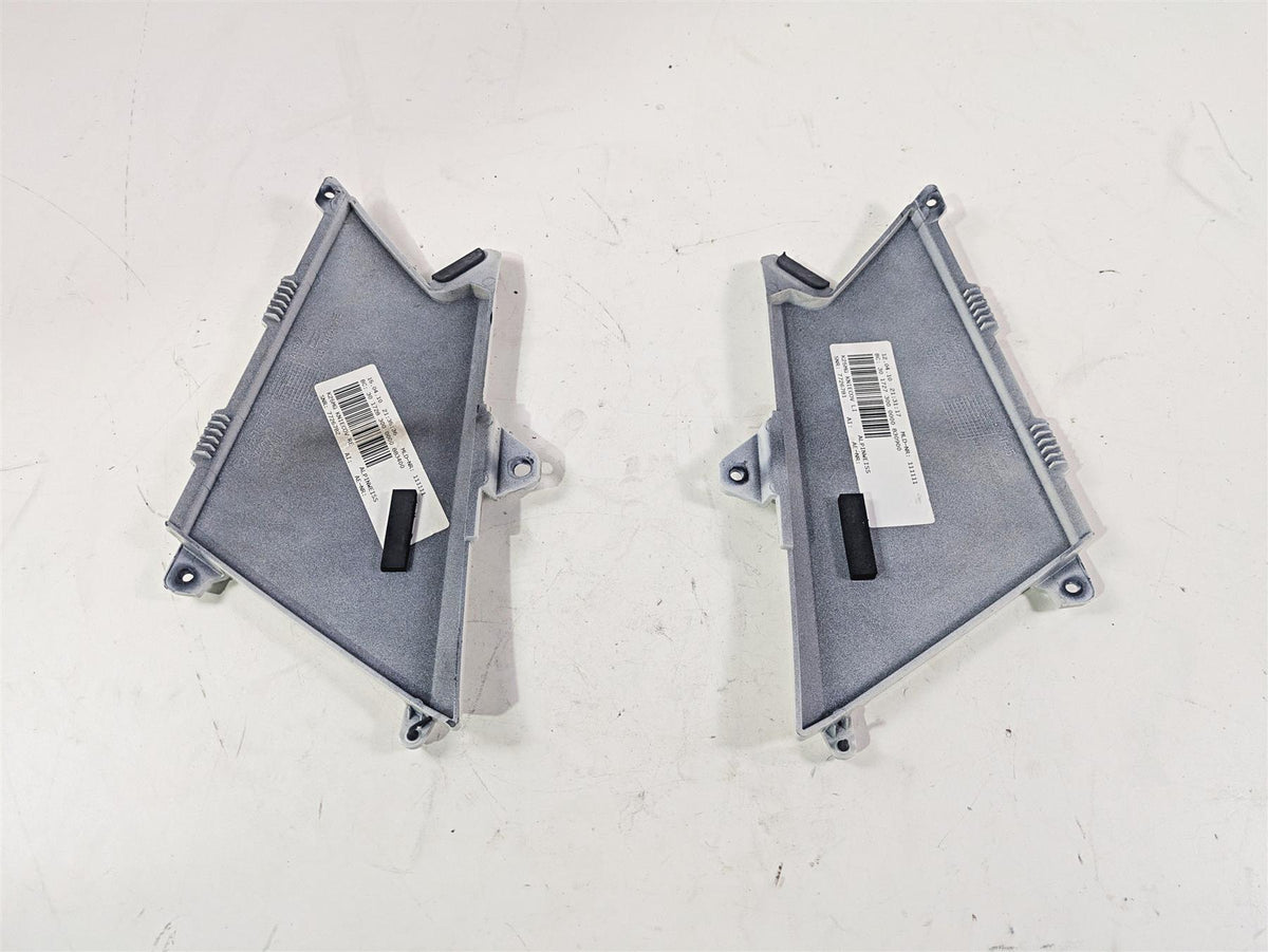 2010 BMW R1200GS K25 Under Tank Knee Cover Set Alpinweiss 46637726781 {{ shop.shopifyCountryName }} - Mototech271