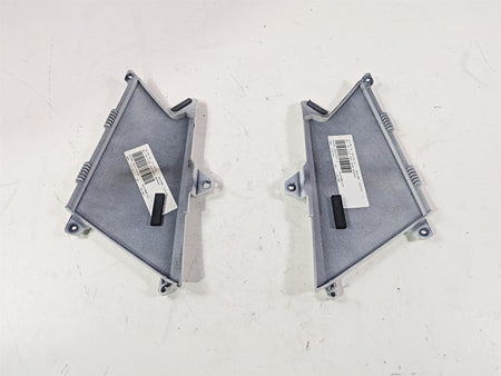2010 BMW R1200GS K25 Under Tank Knee Cover Set Alpinweiss 46637726781 {{ shop.shopifyCountryName }} - Mototech271