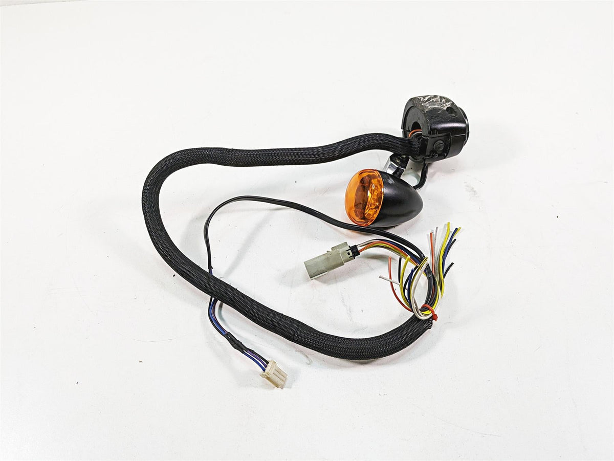 2009 Harley FXDF Dyna Fat Bob Left Hand Blinker Control Switch - Read 71682-06A {{ shop.shopifyCountryName }} - Mototech271