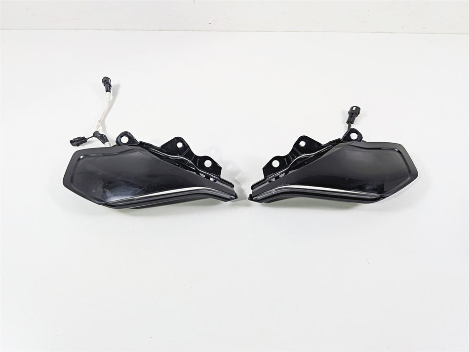 2023 Yamaha MT10 MTN1000 Front Left Right Pilot Position Lights B5Y-84301-01-00 {{ shop.shopifyCountryName }} - Mototech271