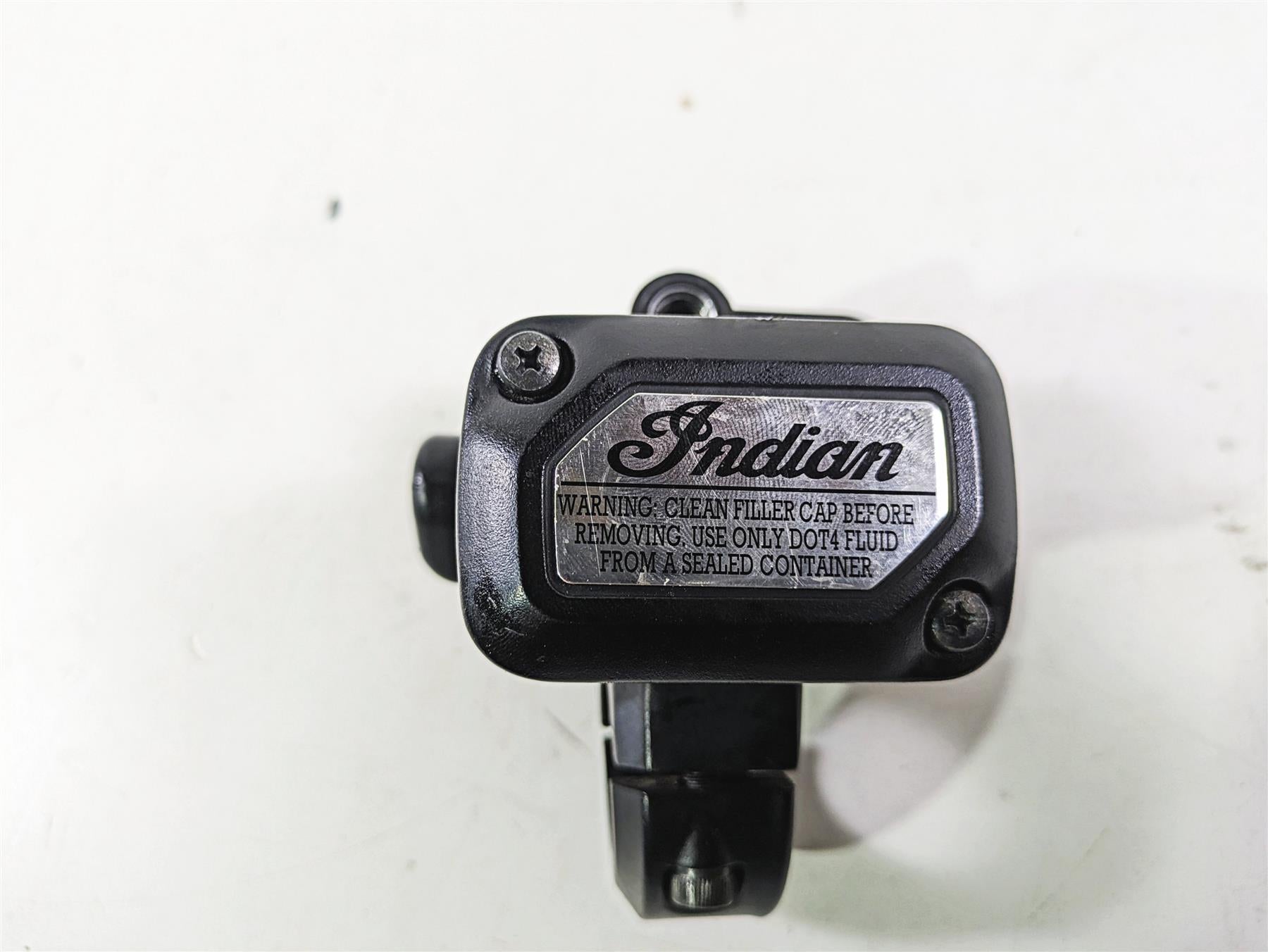 2018 Indian Chieftain Dark Horse Front Brake Master Cylinder 5/8" 1912865 {{ shop.shopifyCountryName }} - Mototech271