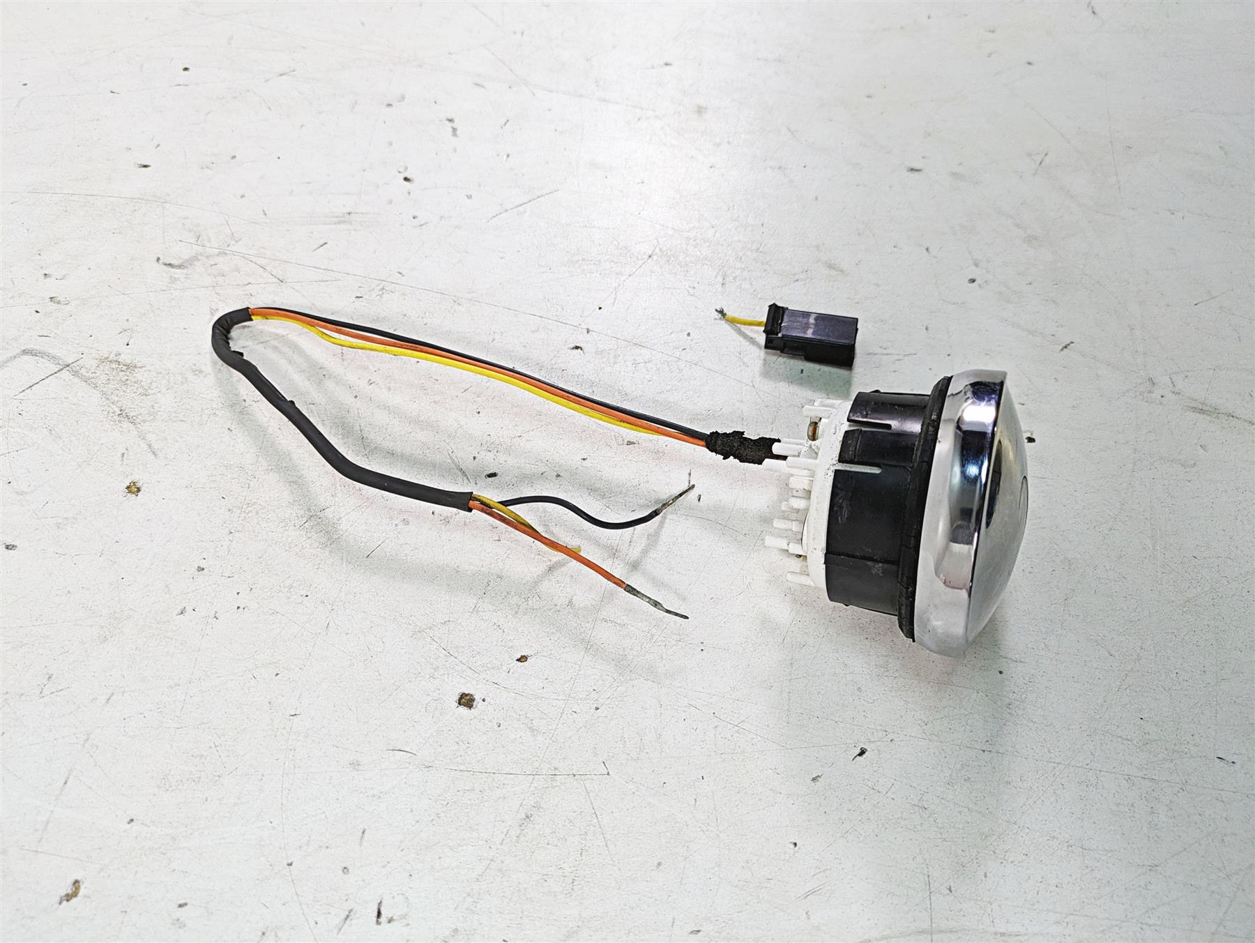 2006 Harley FLSTI Softail Heritage Fuel Gas Petrol Level Gauge - Read 75053-01B {{ shop.shopifyCountryName }} - Mototech271