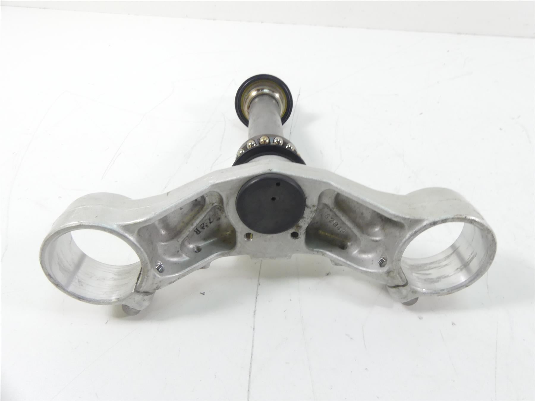 2007 Yamaha FZ1 Fazer Lower Triple Tree Steering Clamp 54mm 2D1-23340-10-00 {{ shop.shopifyCountryName }} - Mototech271