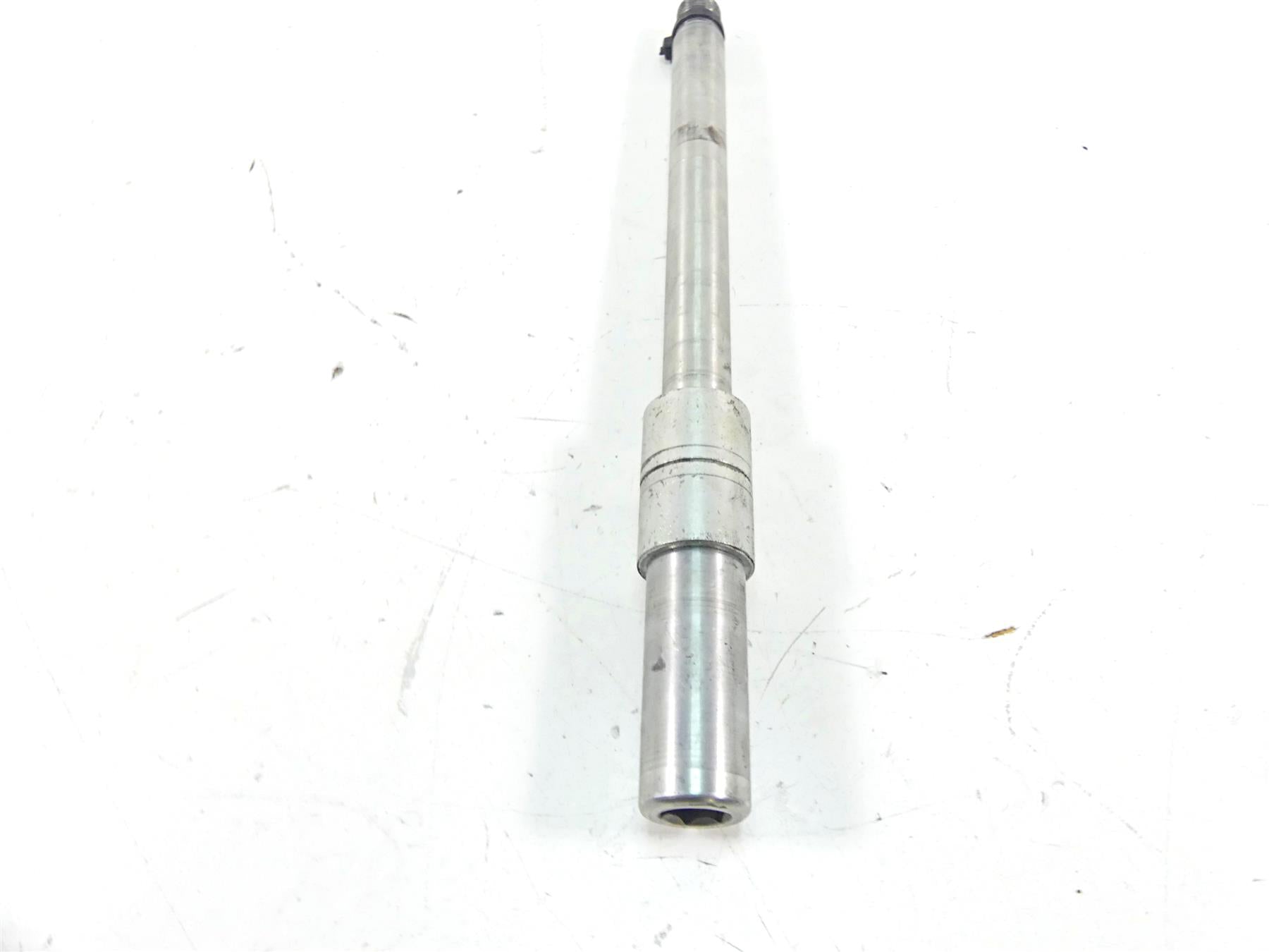 2019 Indian Chieftain Classic Straight Front Axle Wheel Spindle 5138509 {{ shop.shopifyCountryName }} - Mototech271