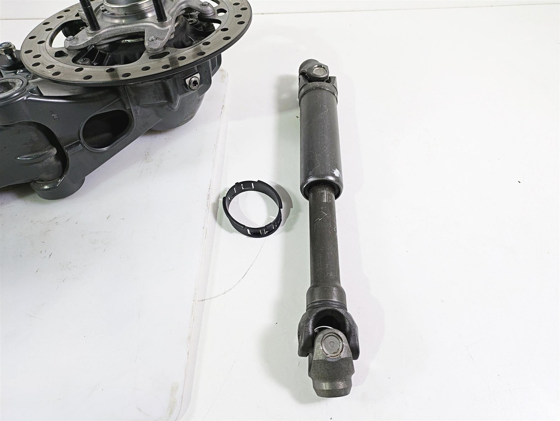 2014 BMW R nine T R9T K21 Differential Swingarm Drive Shaft 6K 32:11 33118526831 {{ shop.shopifyCountryName }} - Mototech271