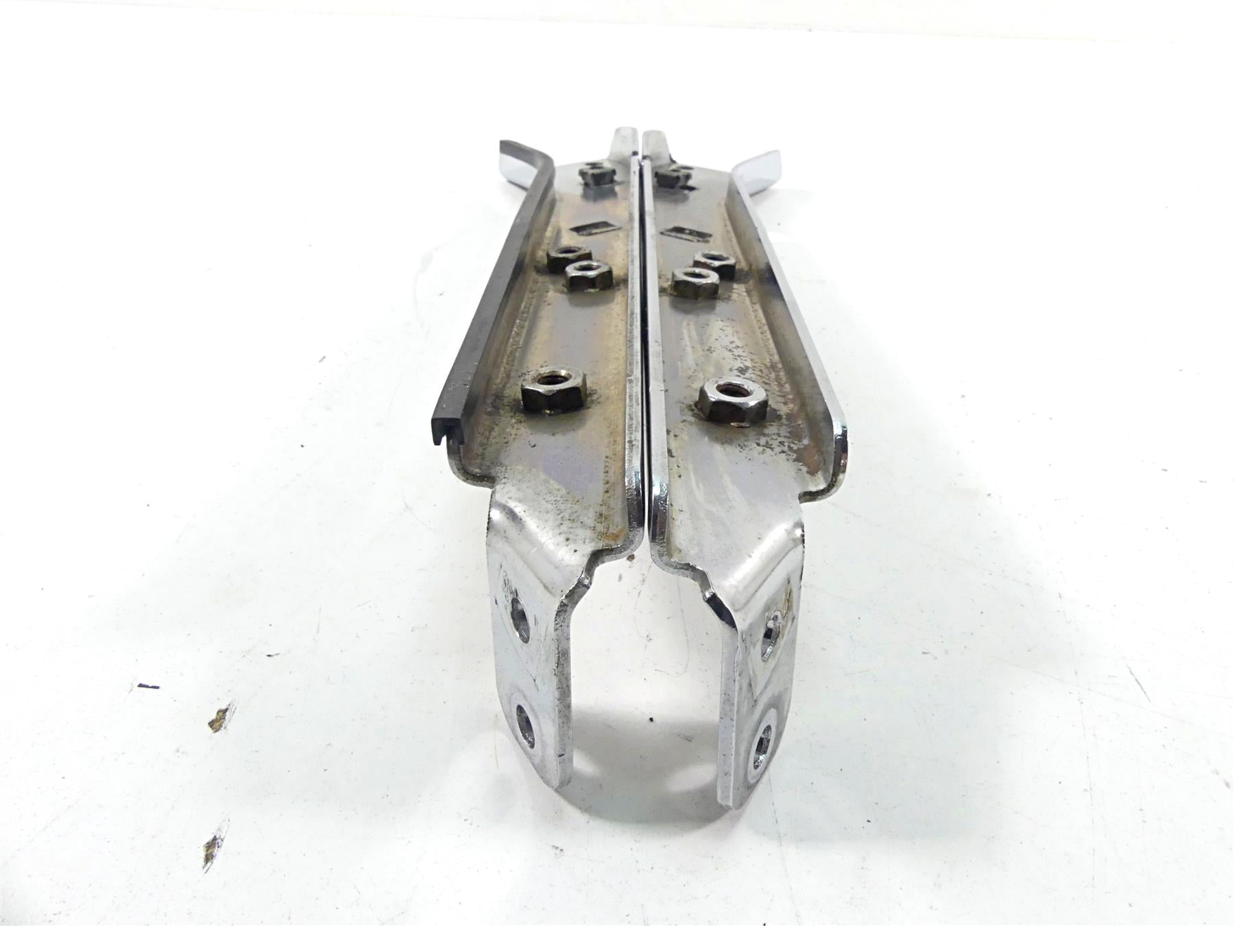 2004 Harley Touring FLHTCUI Electra Glide Saddlebag Guard Set 90718-79C {{ shop.shopifyCountryName }} - Mototech271