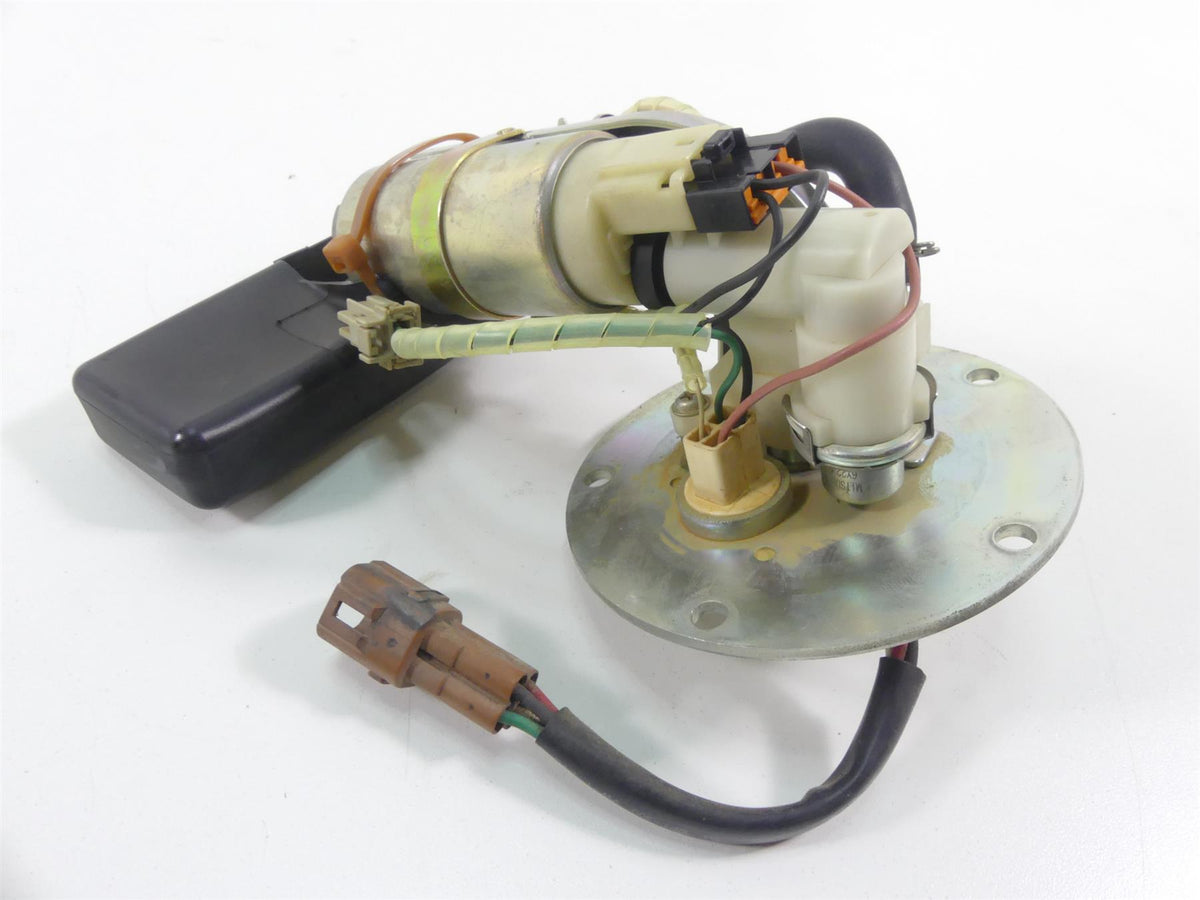 2007 Suzuki M109R VZR1800 Boulevard Fuel Gas Petrol Pump -Tested 15100-48G11 {{ shop.shopifyCountryName }} - Mototech271