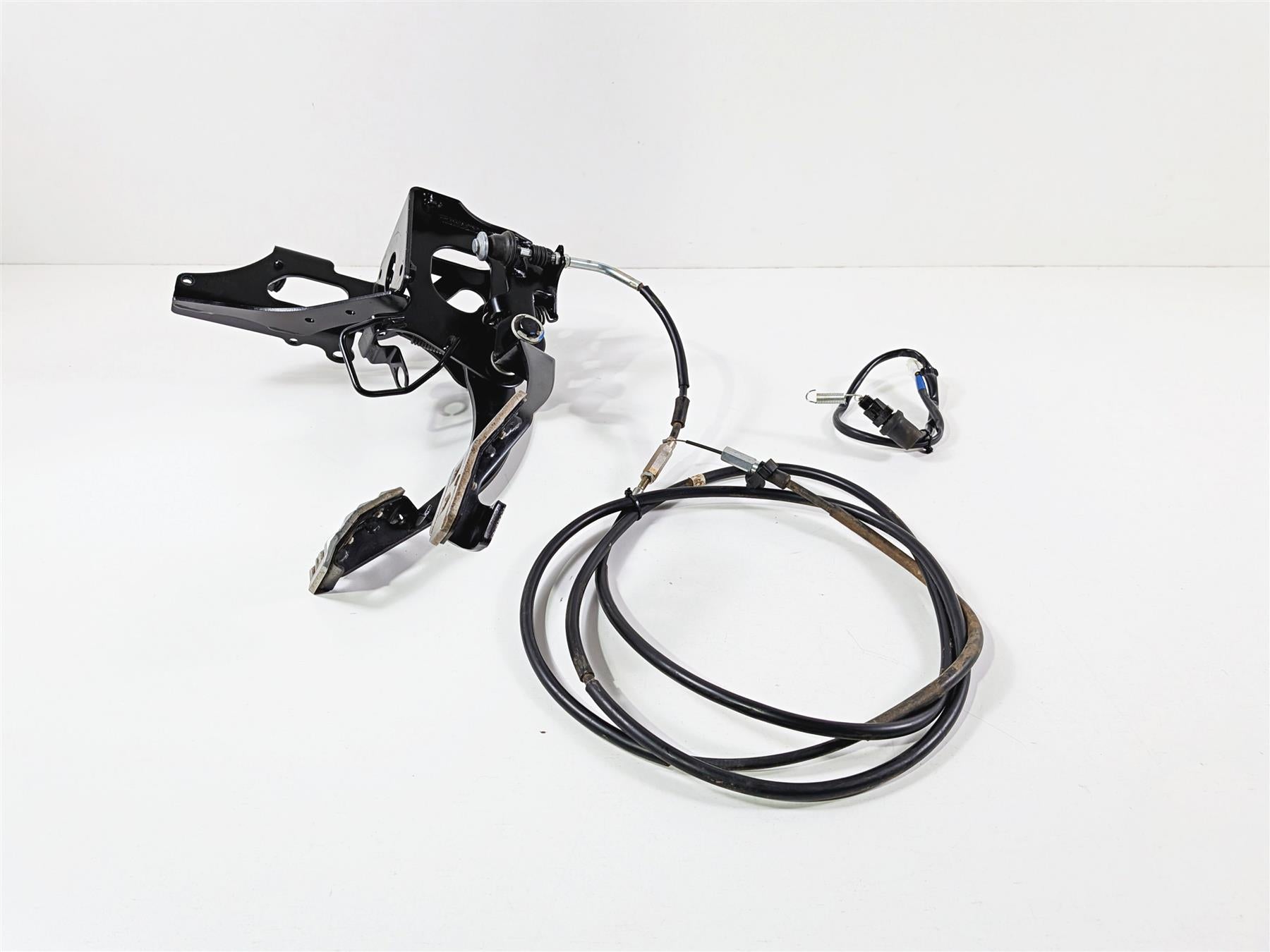2021 Yamaha YXZ1000R EPS SS SE Foot Pedal Set & Cables B57-F2548-01-00 {{ shop.shopifyCountryName }} - Mototech271